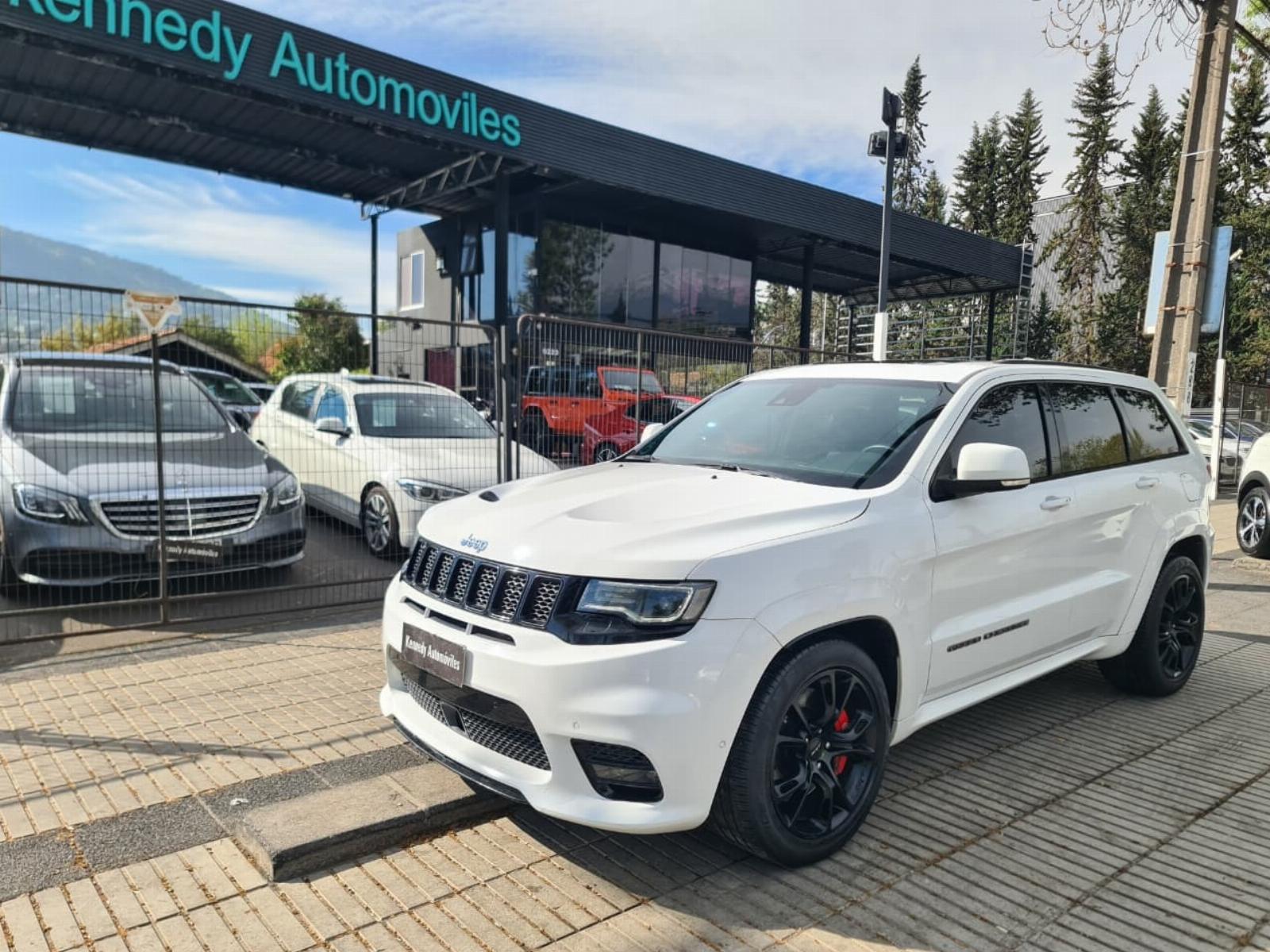 JEEP GRAND CHEROKEE 6.4 Auto SRT8 4WD 2018 Excelente estado. Oportunidad. - 