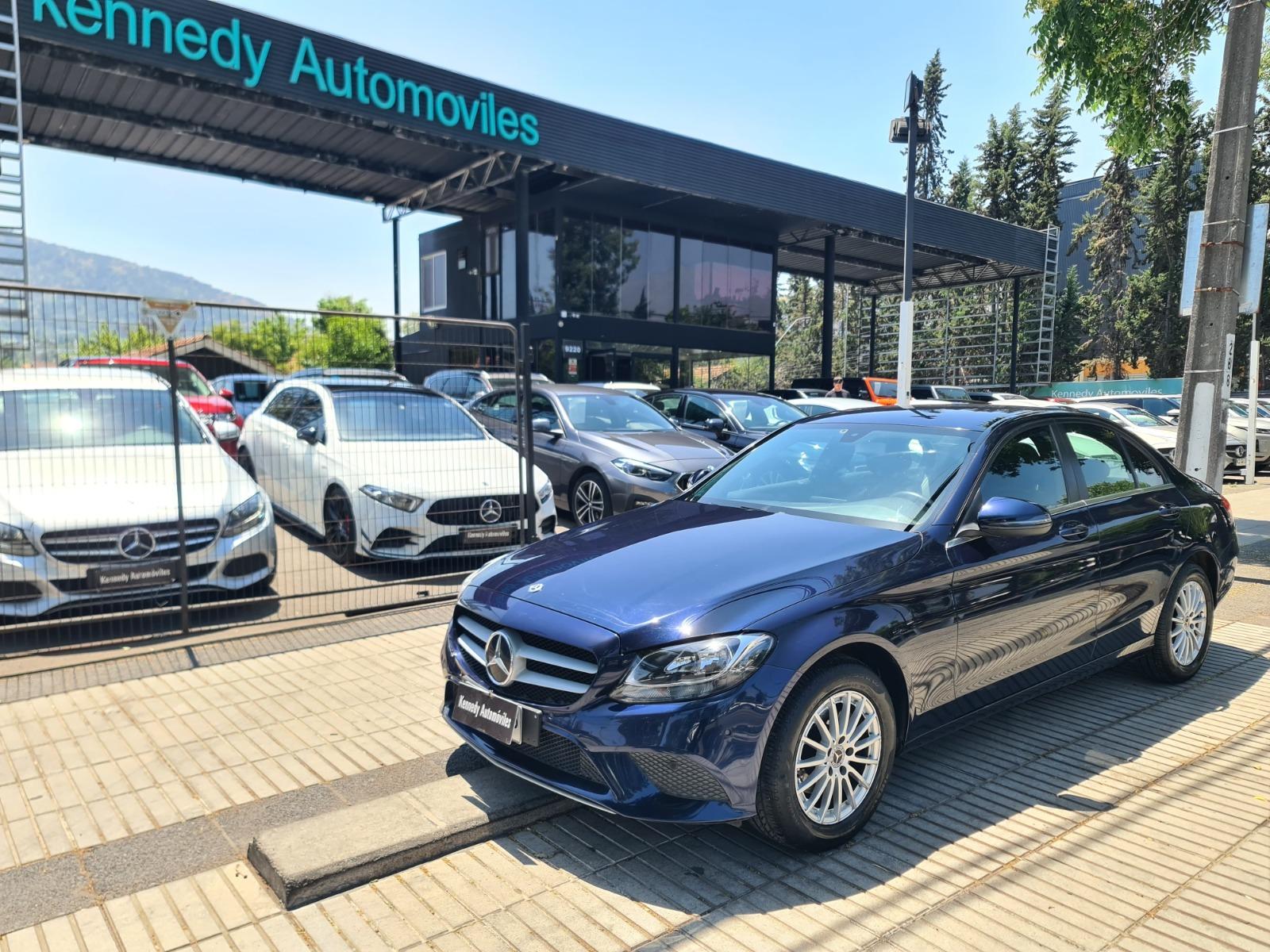 MERCEDES-BENZ C180 1.5 C 180 Auto 2021 Único dueño. Mantenciones en la marca - FULL MOTOR