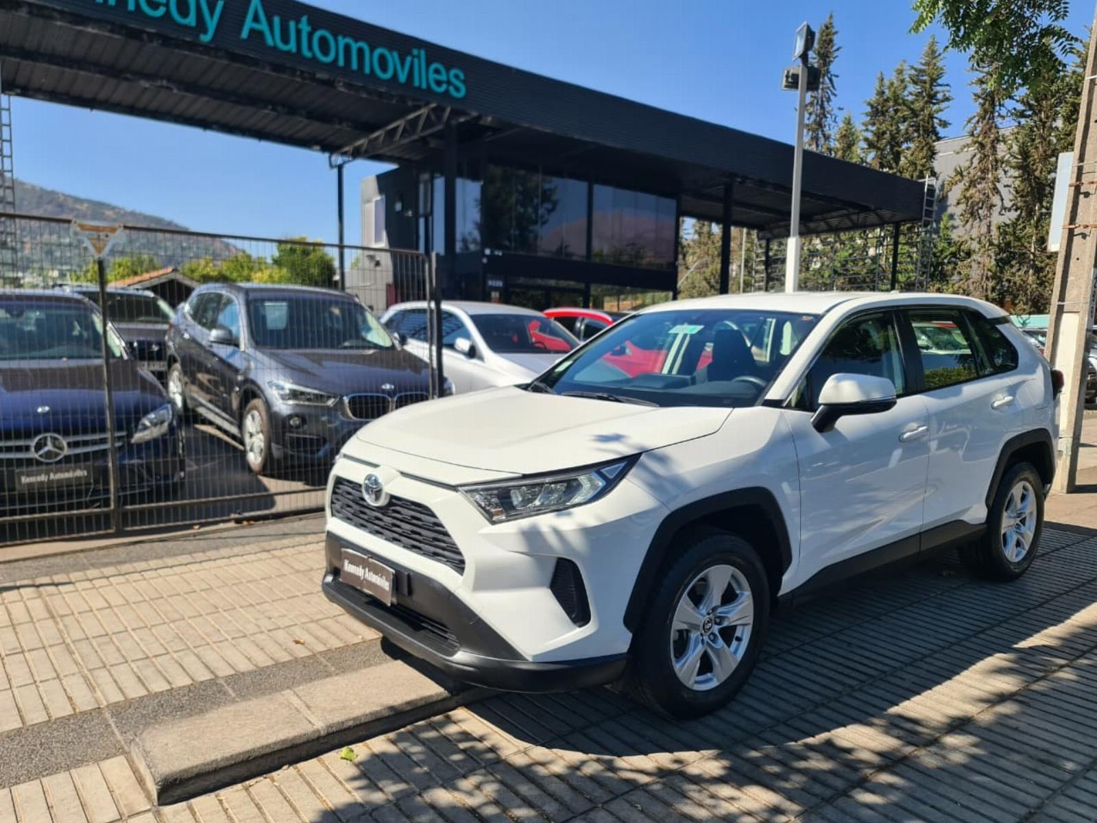 TOYOTA RAV 4 2.0 CVT LE 2021 Excelente estado. Oportunidad - 
