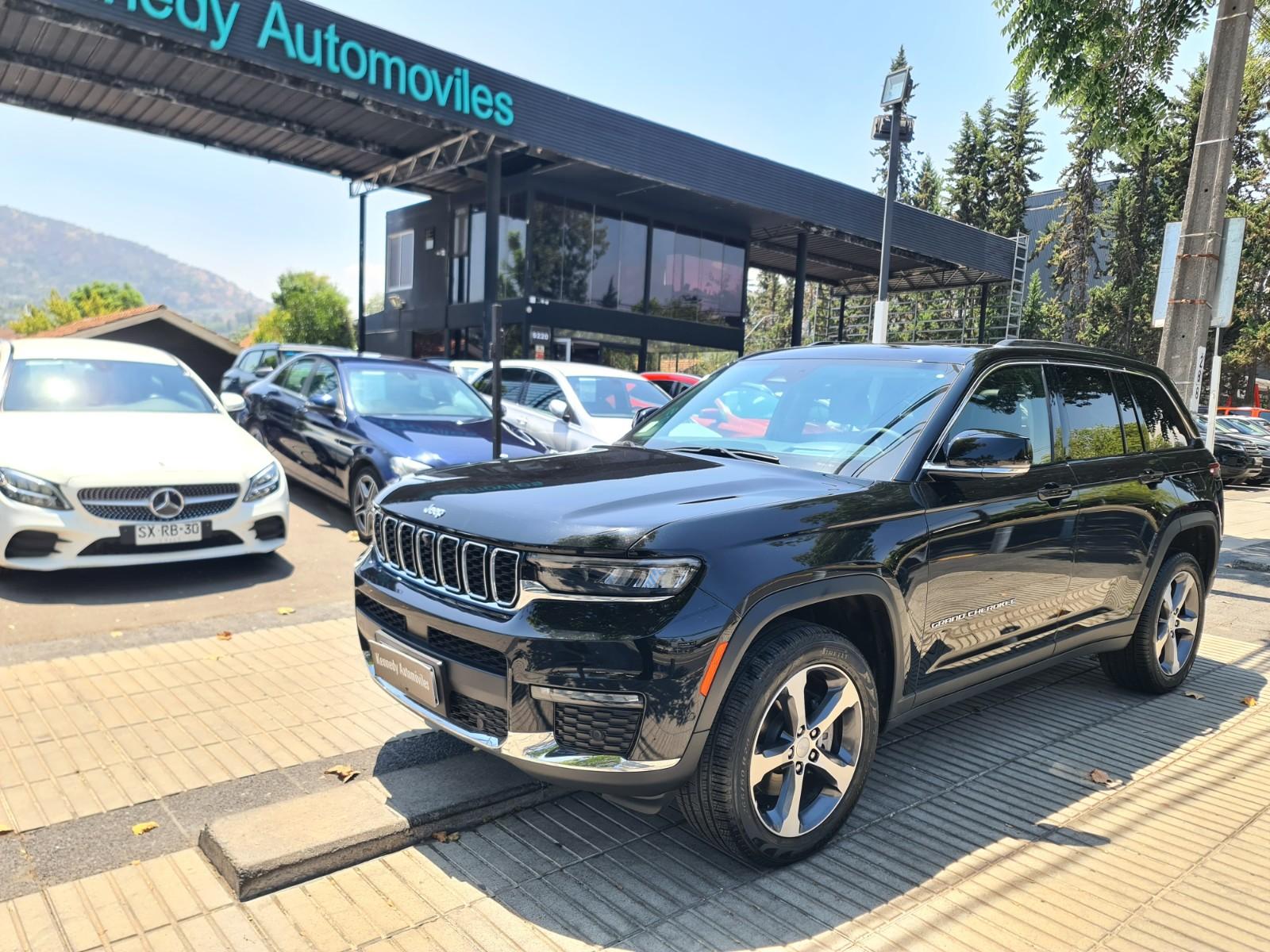 JEEP GRAND CHEROKEE 3.6 Limited Auto 4WD 2024 Único dueño. 3.6 Limited 4x4 - KENNEDY AUTOMOVILES
