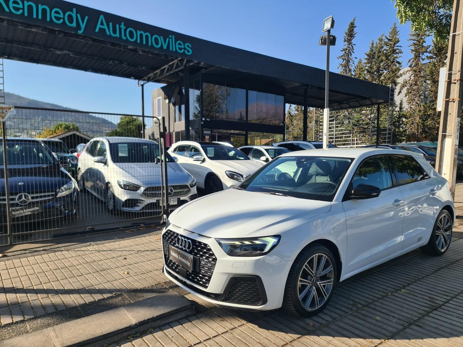 AUDI A1 1.5 35 TFSI S Tronic Sport Sportback 2022 Excelente Estado. Mantenciones en la marca - FULL MOTOR