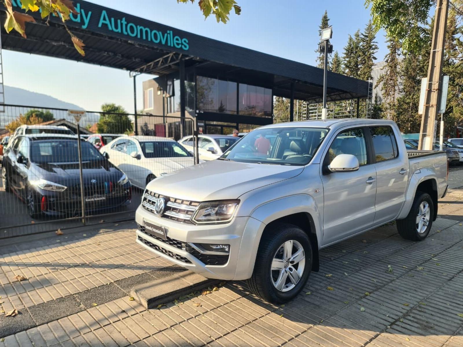 VOLKSWAGEN AMAROK 2.0 TDI Highline Auto 4WD 2020 Excelente estado. Oportunidad. - FULL MOTOR