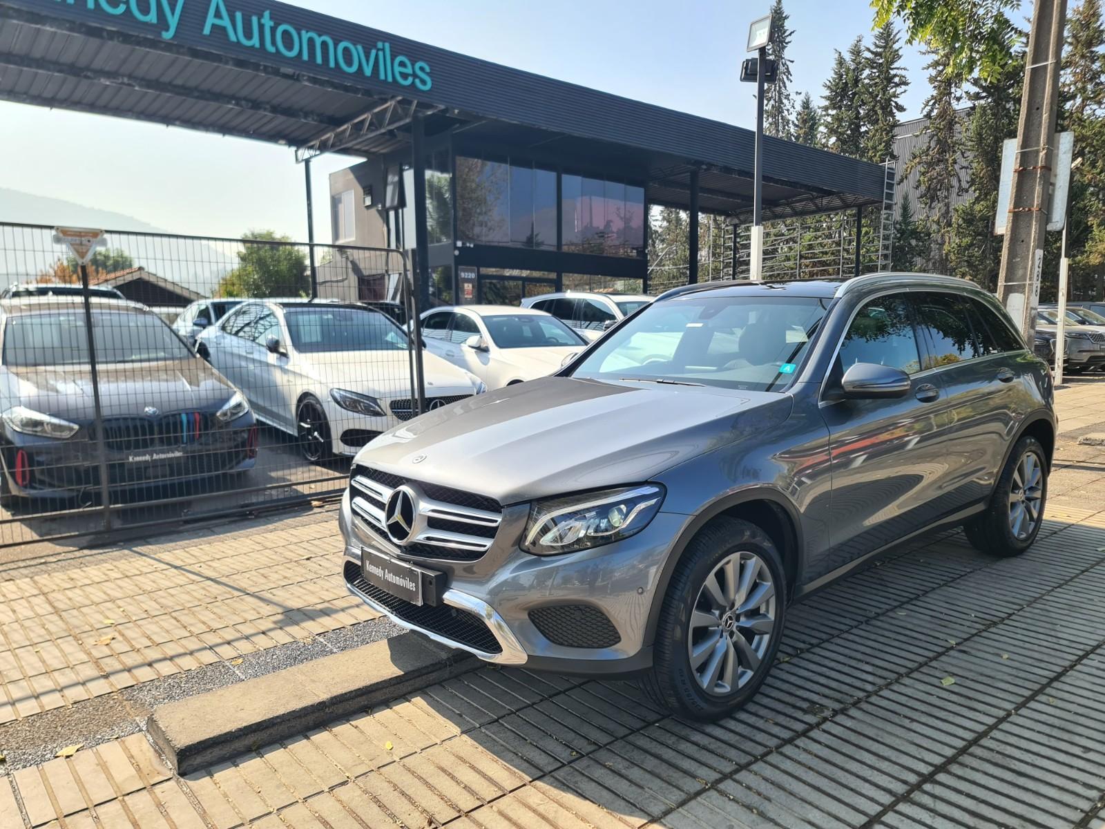MERCEDES-BENZ GLC 300 2.0 AT 4MATIC 2020 Único dueño. Mantenciones en la marca - FULL MOTOR