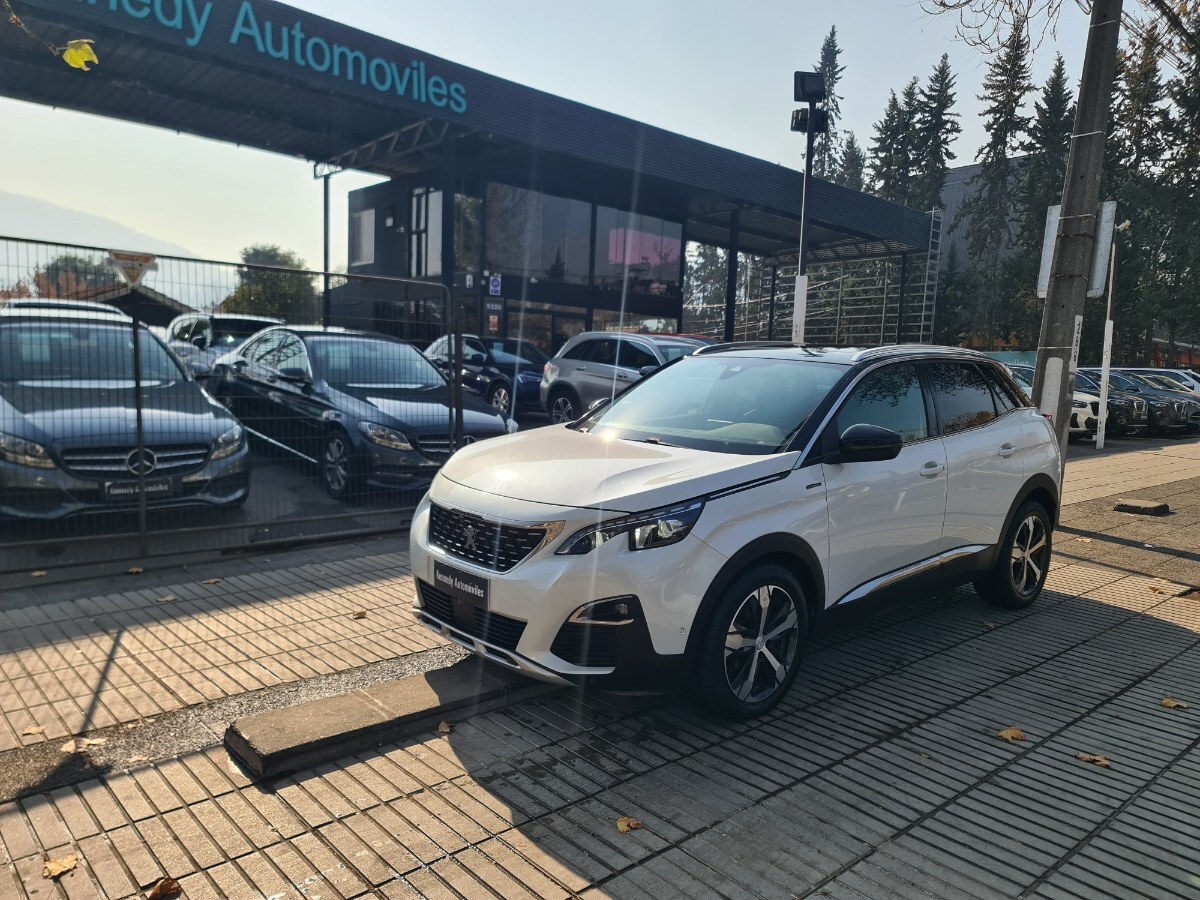 PEUGEOT 3008 1.6 GT LINE 4X2 THP 165HP EAT6 5P. 2018 Buen kilometraje. GT LINE - FULL MOTOR