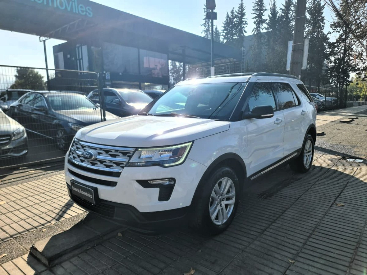 FORD EXPLORER 3.5 XLT 4X4 AT 5P. 2020 Tres corridas de asiento - FULL MOTOR