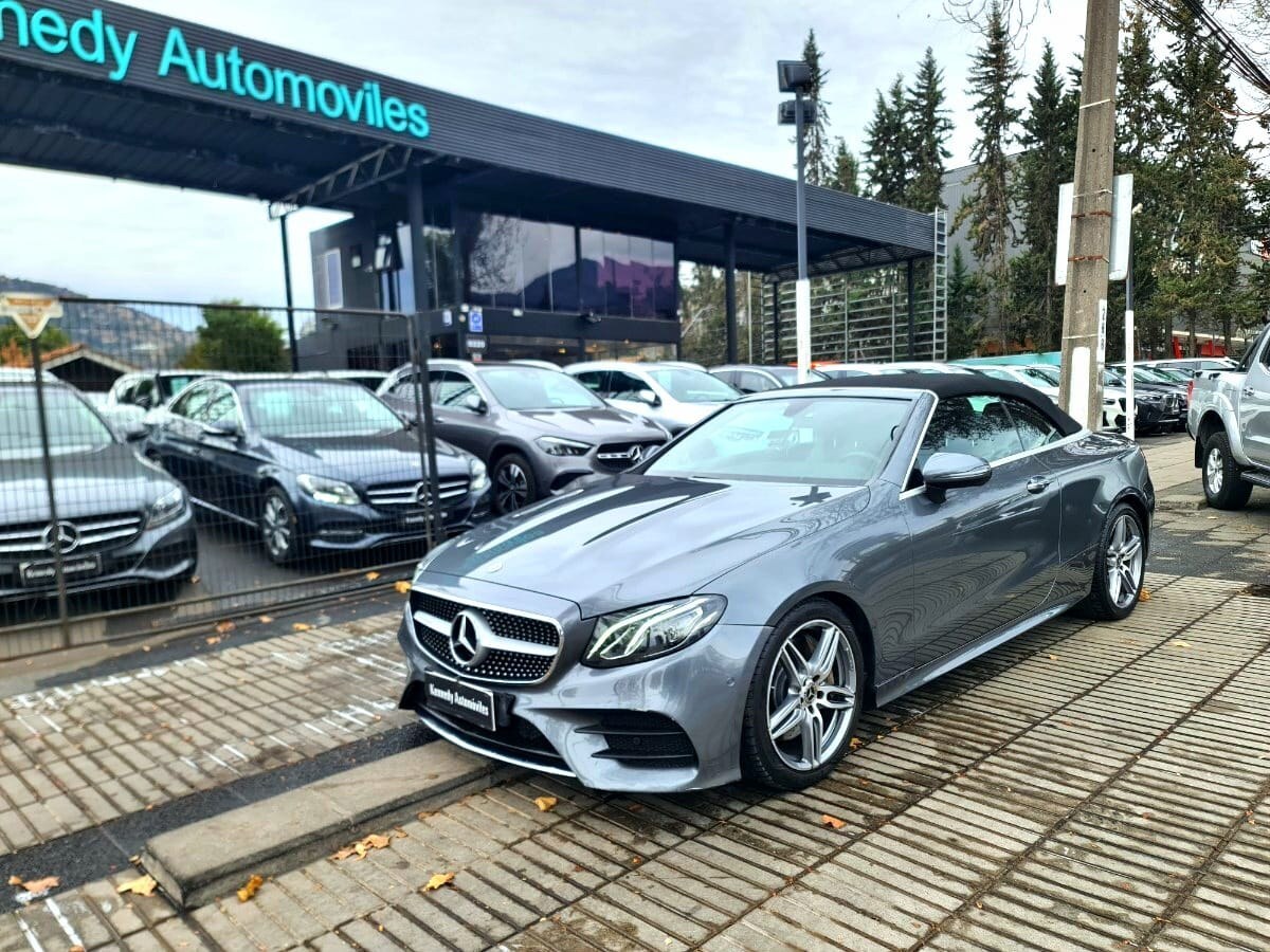 MERCEDES-BENZ E300 2.0 4X2 CABRIOLET AT 2P. 2019 Mantenciones en la marca. Excelente estado - FULL MOTOR