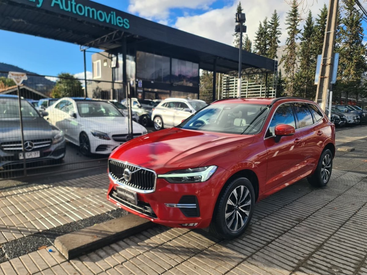 VOLVO XC60 2.0 B5 PLUS HYBRID AWD AT 5P. 2024 Excelente estado. Oportunidad. - FULL MOTOR