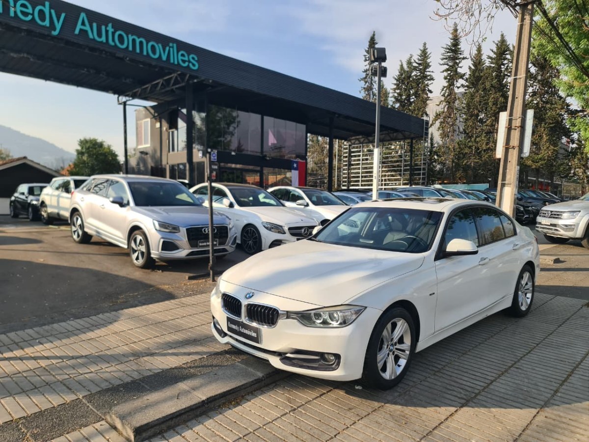 BMW 316 1.6 4X2 TECHO AT 4P. 2014 Excelente estado. Ven a verlo - KENNEDY AUTOMOVILES