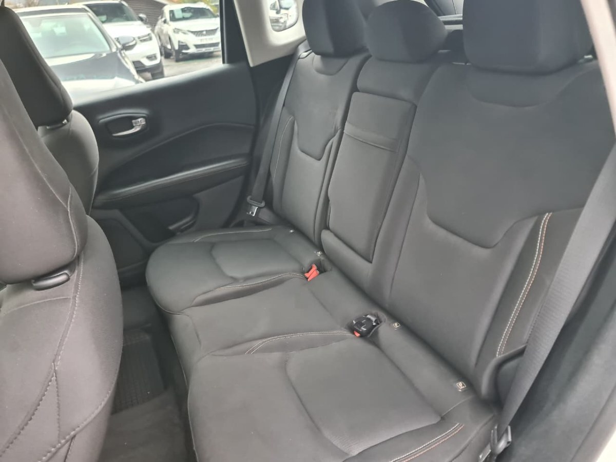 Jeep Compass 2.4 Auto Sport Lx — foto 20 de 34