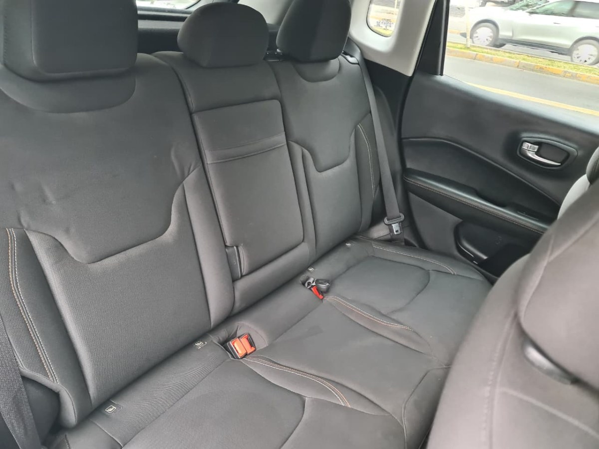 Jeep Compass 2.4 Auto Sport Lx — foto 17 de 34