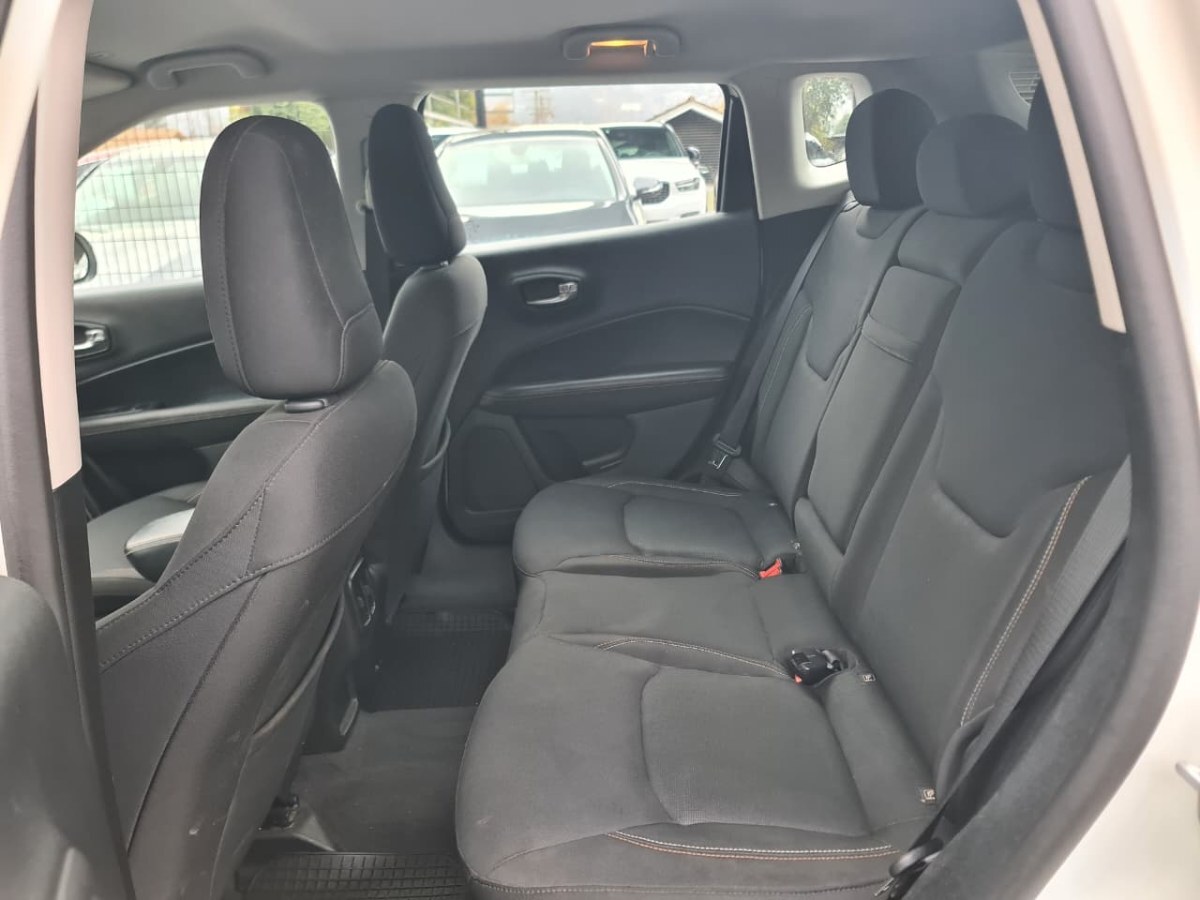 Jeep Compass 2.4 Auto Sport Lx — foto 18 de 34