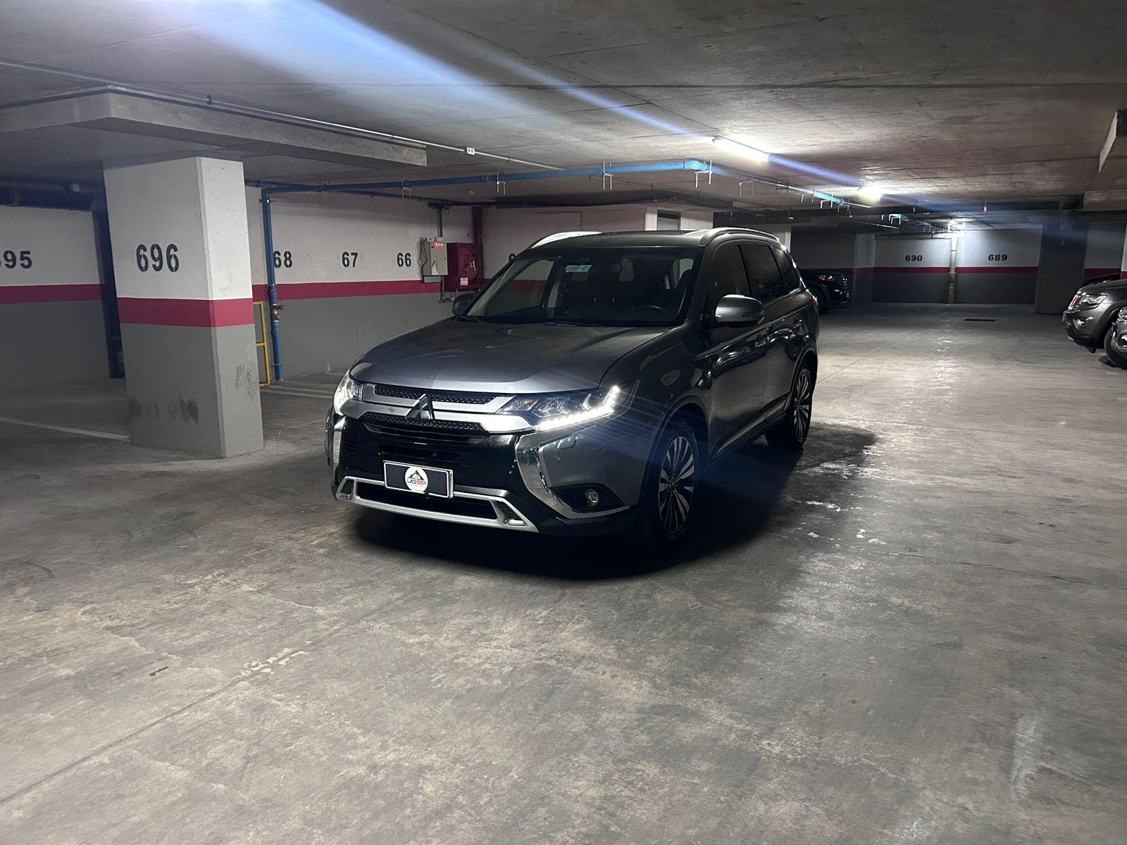MITSUBISHI OUTLANDER GLS 2019 4X4, AUTOMATICO - FULL MOTOR