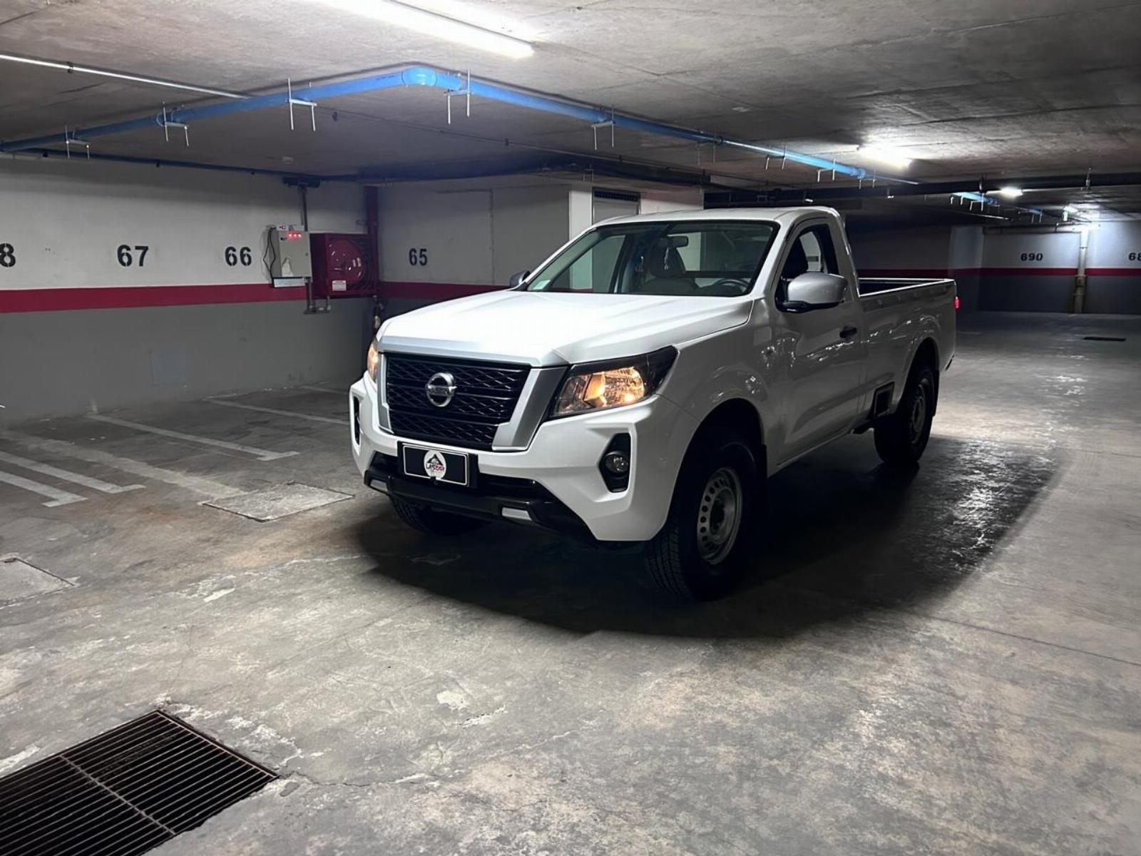 NISSAN NAVARA 4X4 MT 2.3 2022 FACTURABLE. CABINA SIMPLE - FULL MOTOR