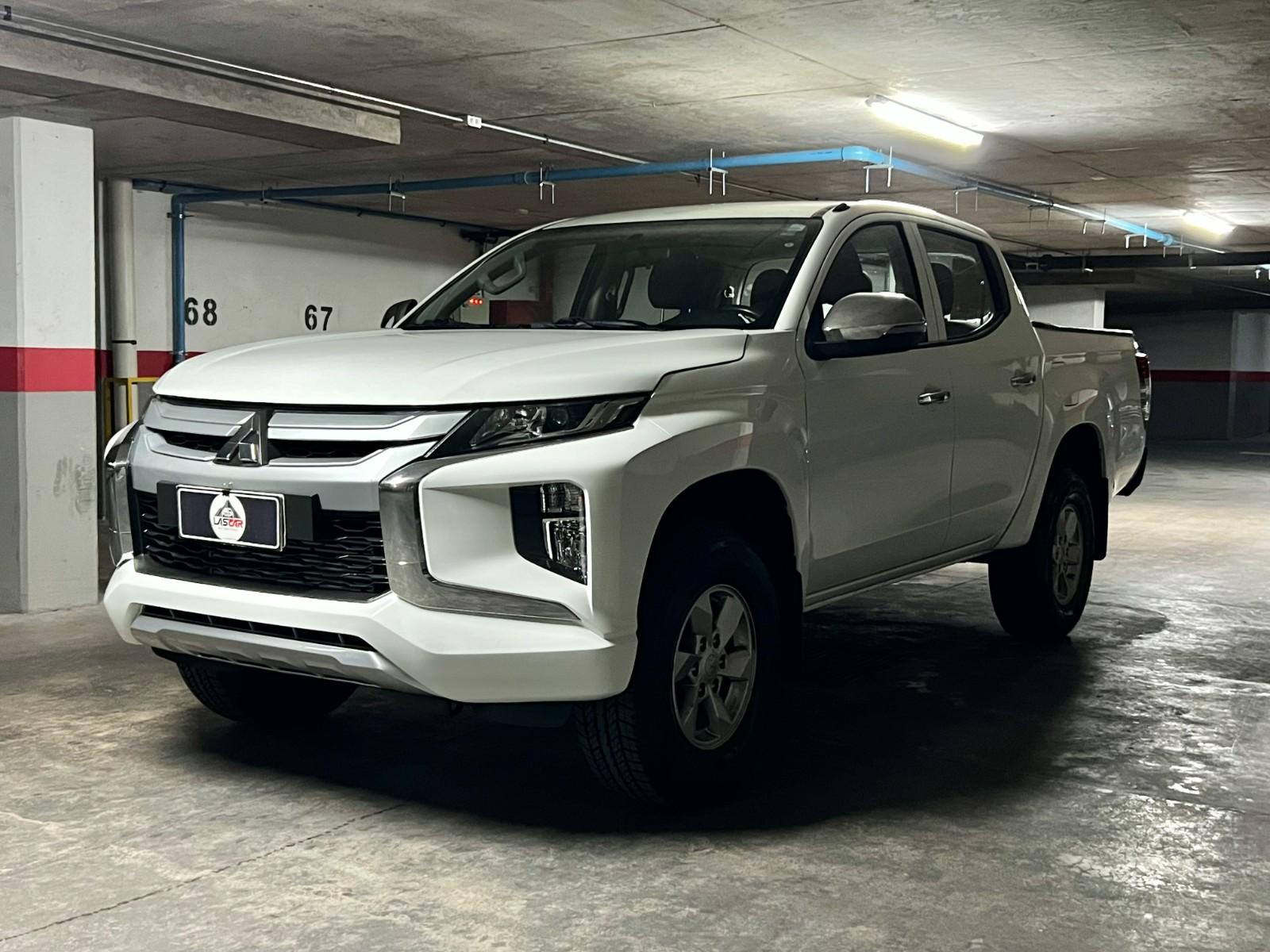 MITSUBISHI L200 KATANA 4X4 MT 2022 FACTURABLE - 