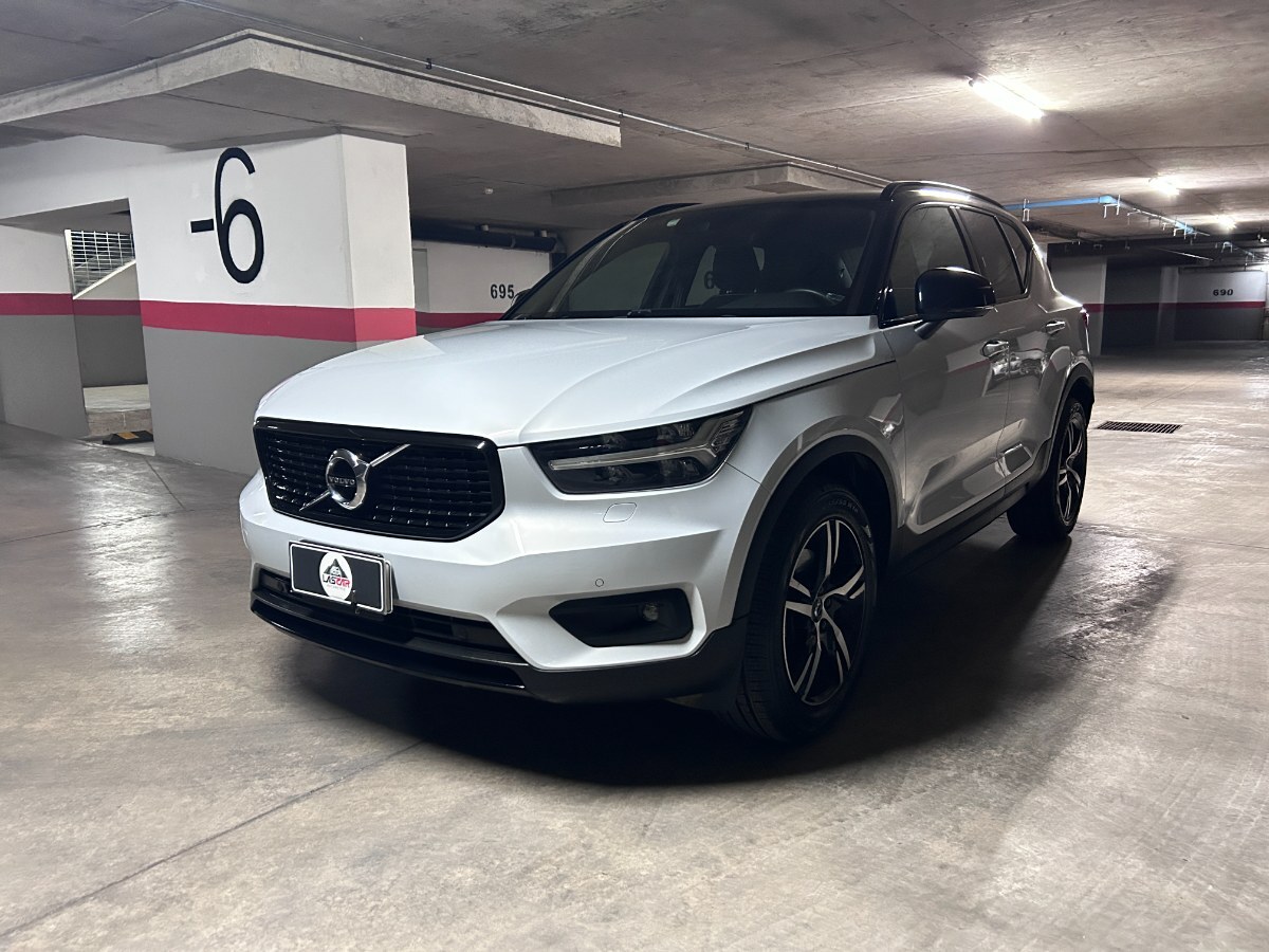 VOLVO XC40 T5 AWD R-DESIGN 2019 Unico dueño. - FULL MOTOR