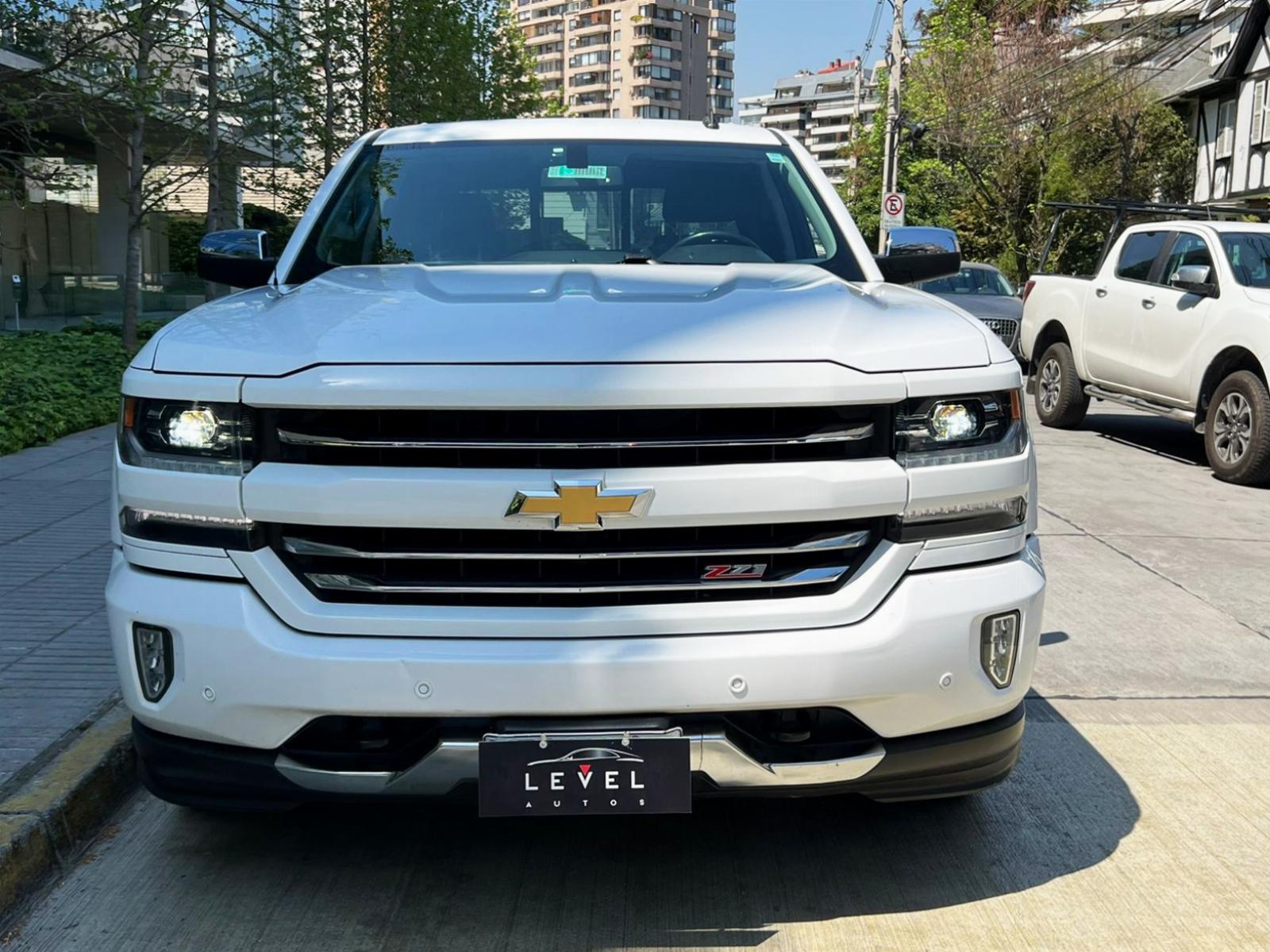 CHEVROLET SILVERADO LTZ 2018 5.300 CC 4x4 - 