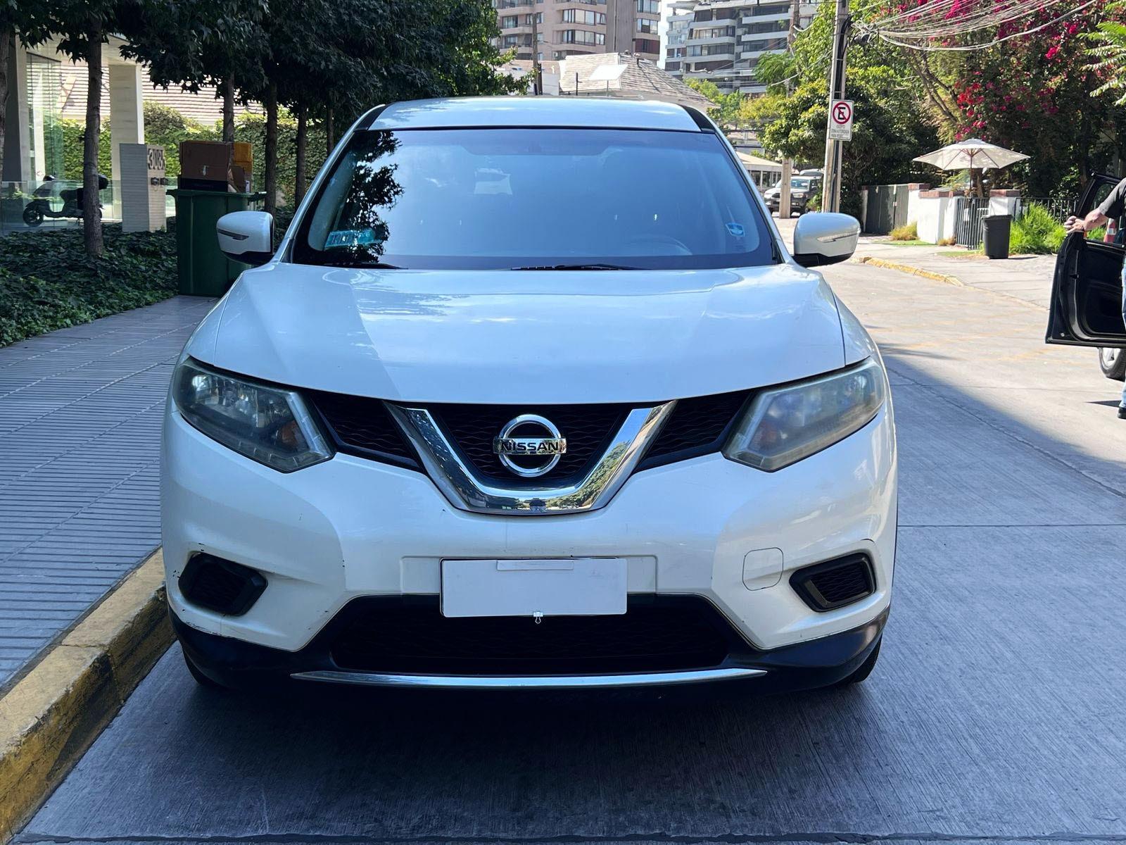 NISSAN X-TRAIL SENSE 2.5 AUT 2016 TRES CORRIDAS DE ASIENTOS - 
