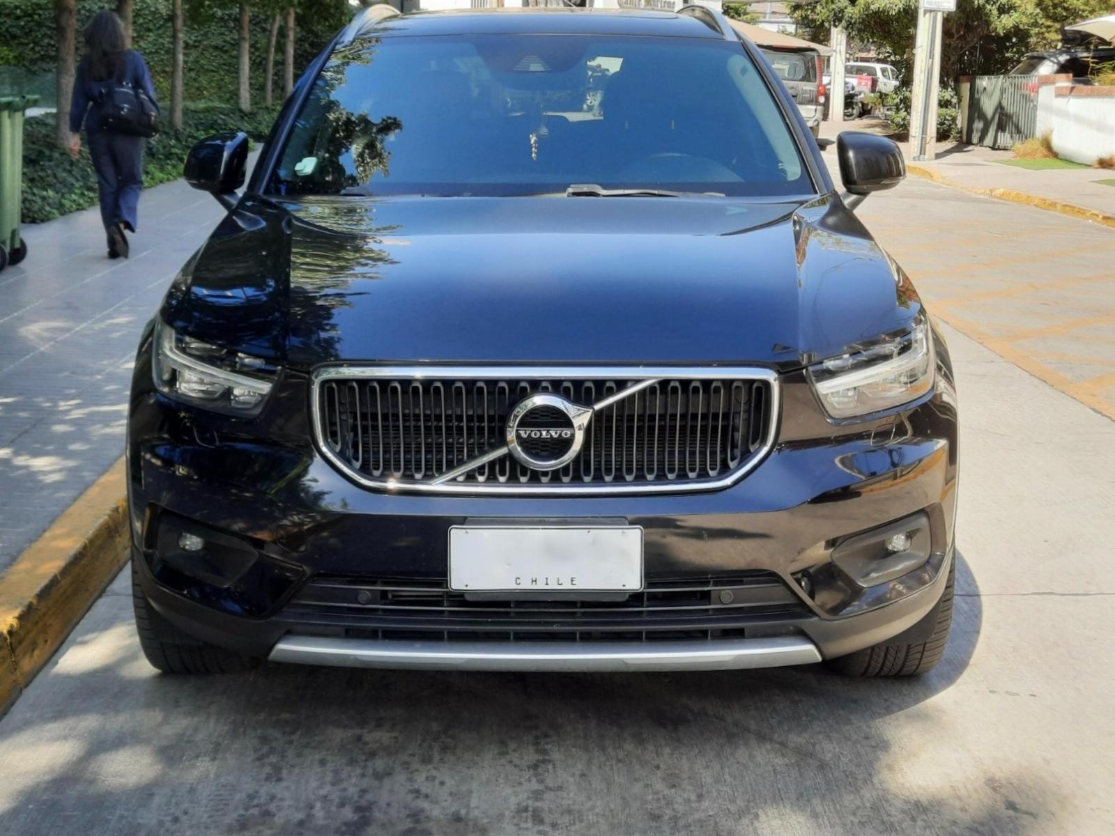 VOLVO XC40 D4 MOMENTUM AWD 2019 DIESEL 2.000 CC - 