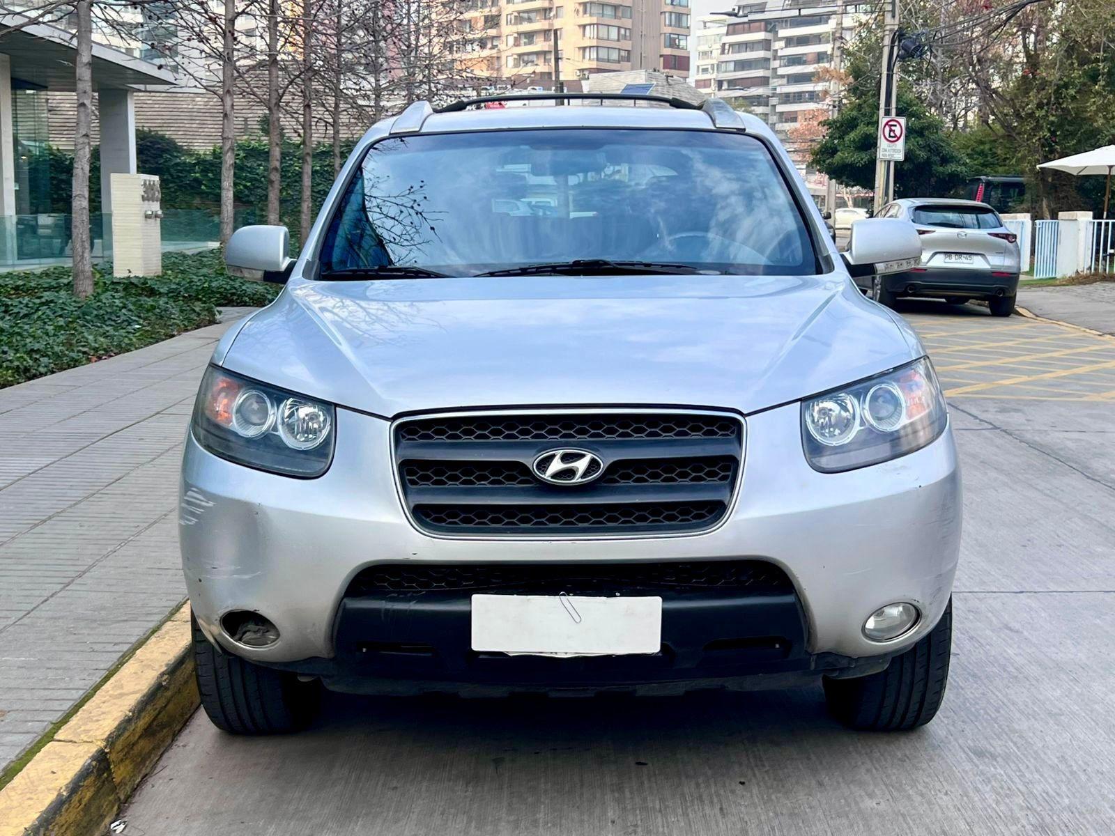 HYUNDAI SANTA FE GLS 2.7 AT 4X4 2009 TRES CORRIDAS DE ASIENTOS - LEVEL AUTOS