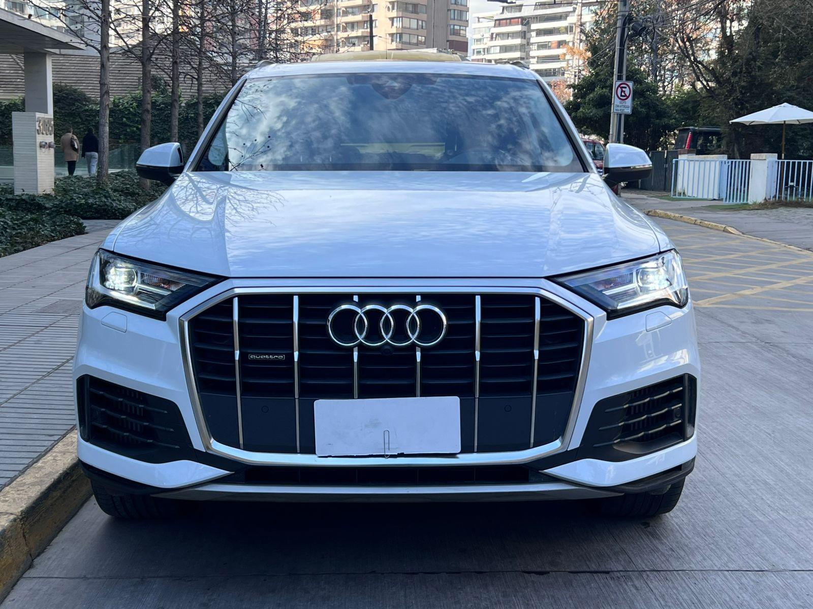 AUDI Q7 55 TFSI QUATTRO 3.0 2024 TRES CORRIDAS DE ASIENTOS - FULL MOTOR