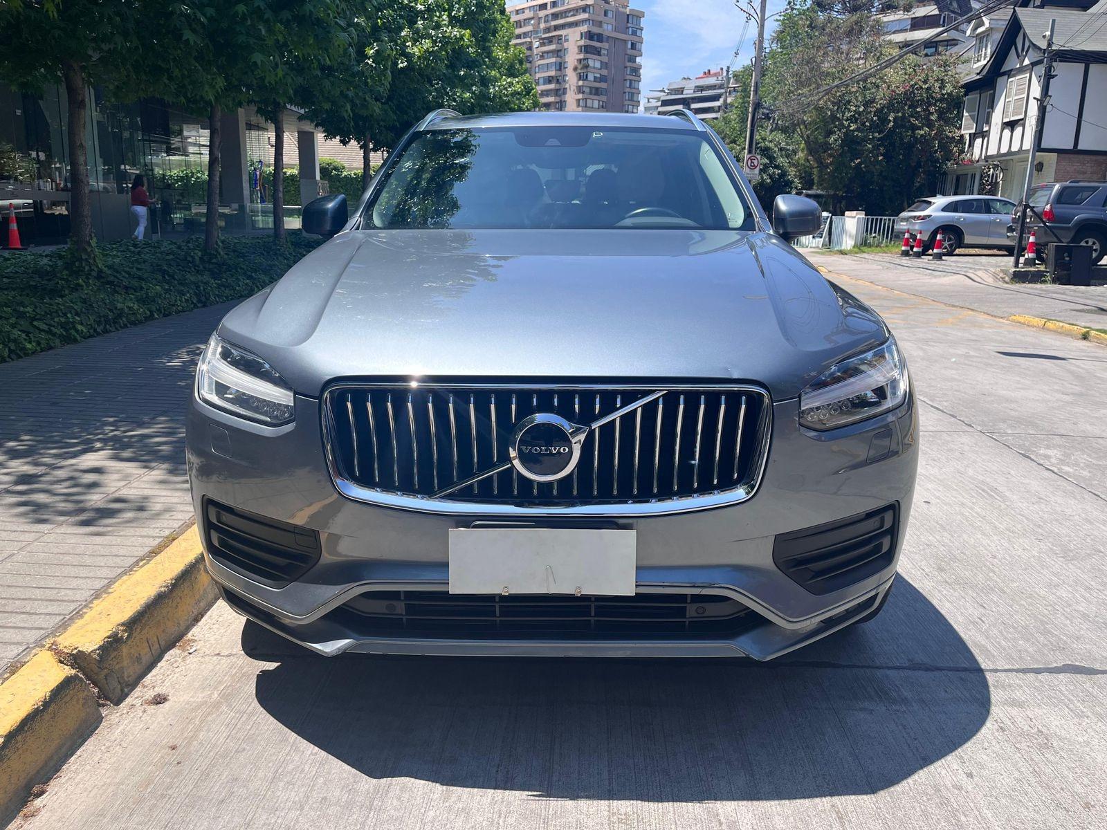 VOLVO XC90 T5 MOMENTUM 2.0 2021 TRES CORRIDAS DE ASIENTOS - FULL MOTOR