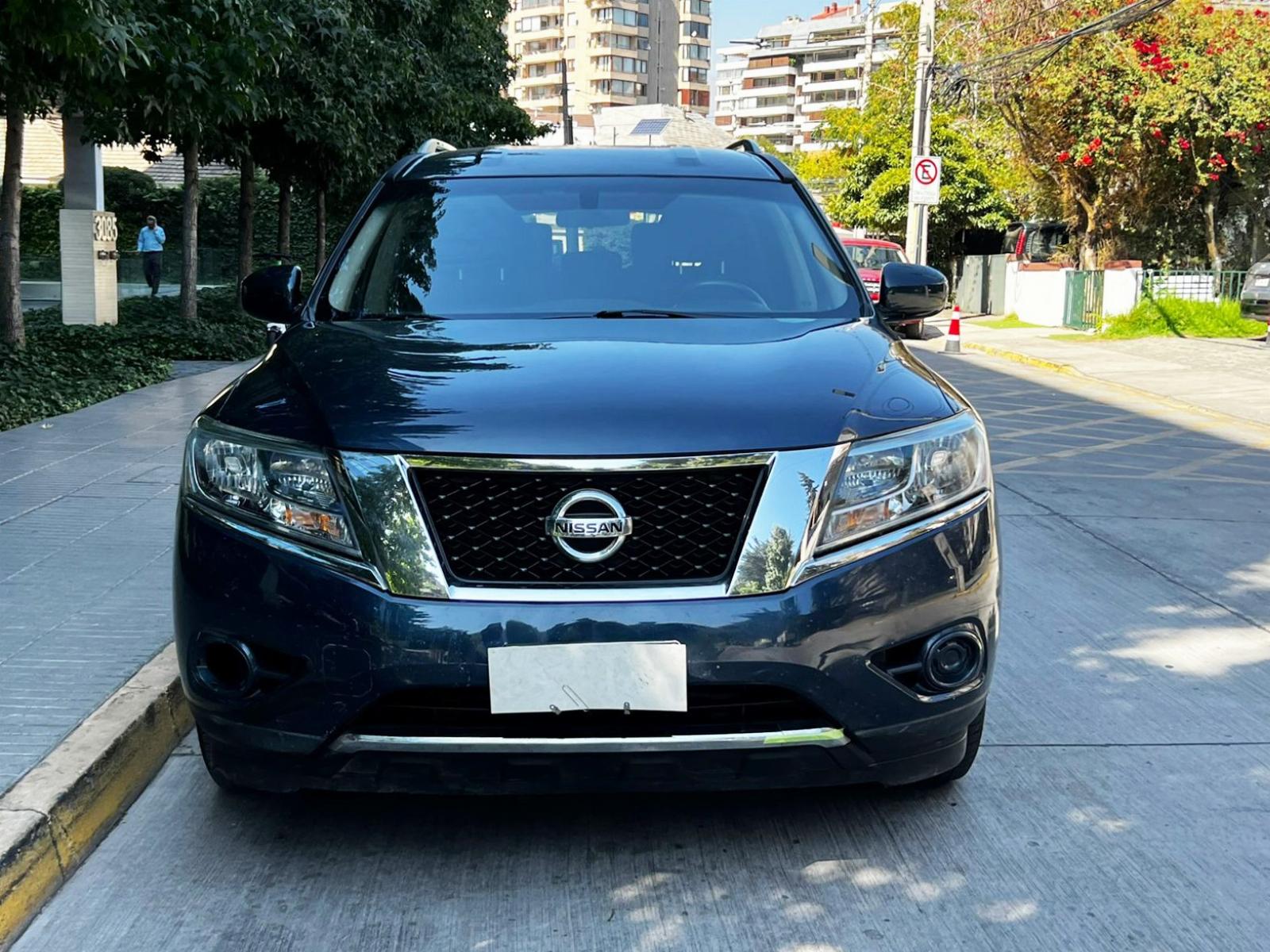 NISSAN PATHFINDER SENSE 3.5 2017 TRES CORRIDAS DE ASIENTOS - FULL MOTOR