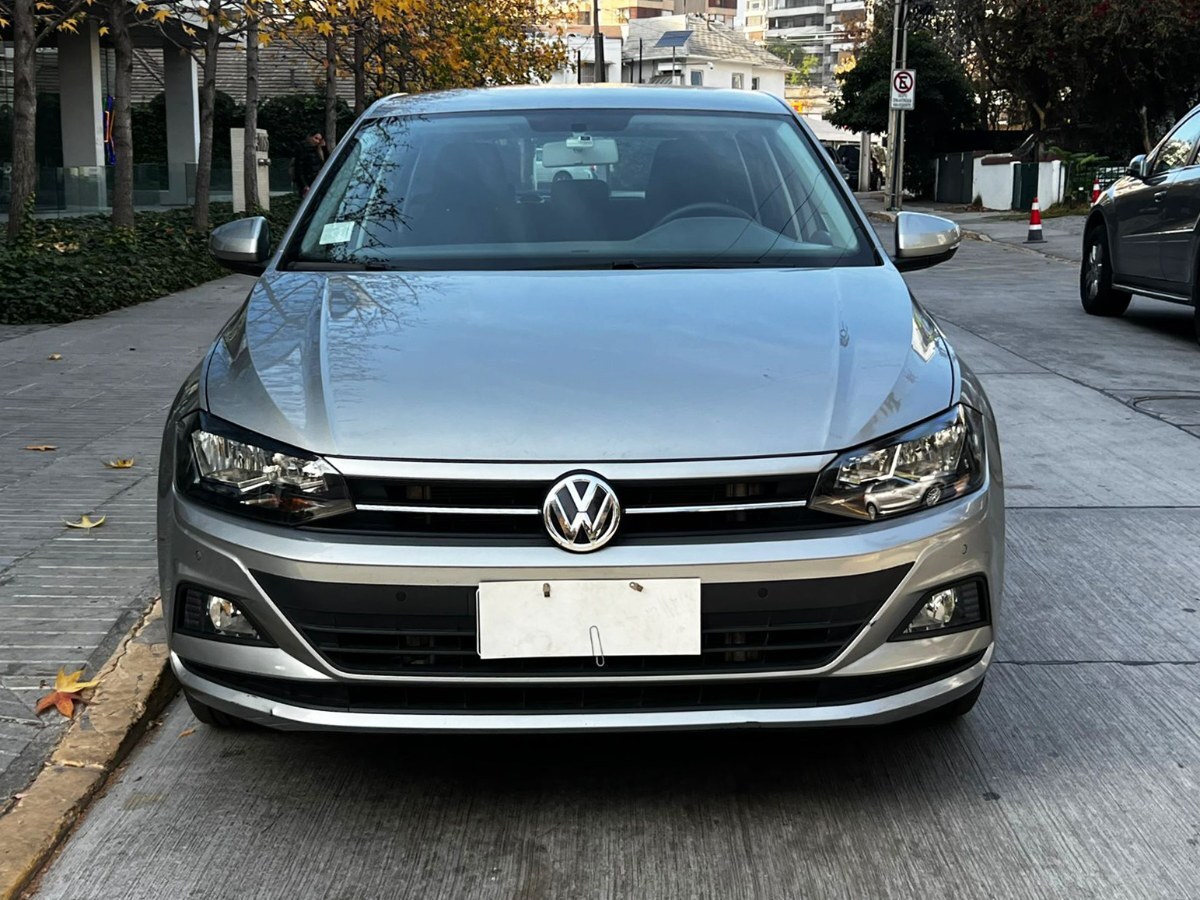 VOLKSWAGEN POLO COMFORTLINE 1.6 2021 ÚNICO DUEÑO - FULL MOTOR