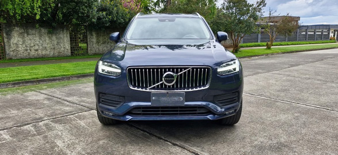 VOLVO XC90 B6 AWD 2023 TRES CORRIDAS DE ASIENTOS - FULL MOTOR