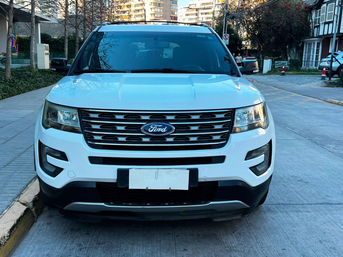 FORD EXPLORER 3.5 XLT 4X4 2017 TRES CORRIDAS DE ASIENTOS - FULL MOTOR
