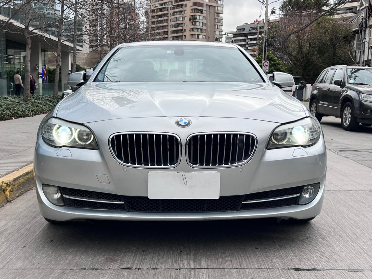 BMW 550 F10 4.4 2013 MANTENIMIENTO AL DIA - FULL MOTOR