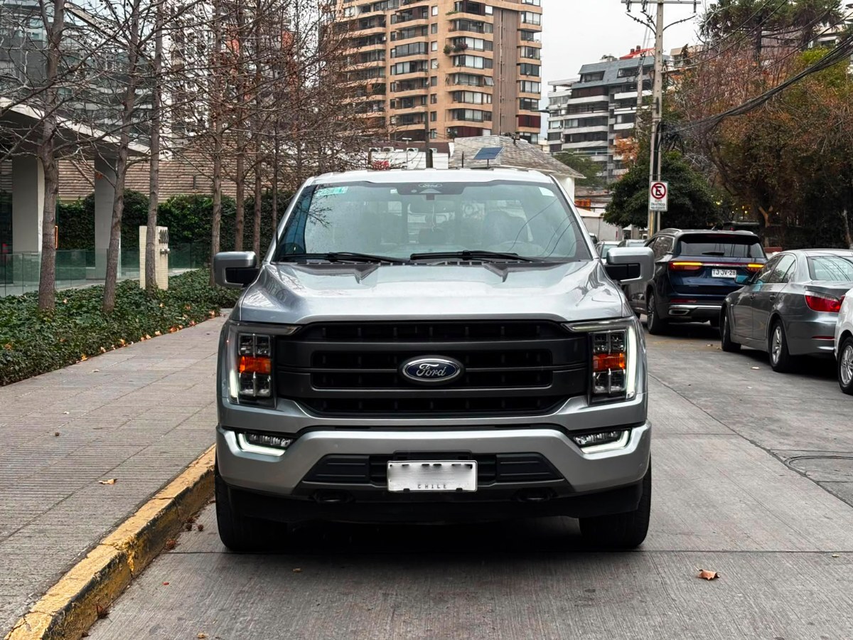 FORD F-150 LARIAT SPORT 5.0 2022 ÚNICO DUEÑO - FULL MOTOR