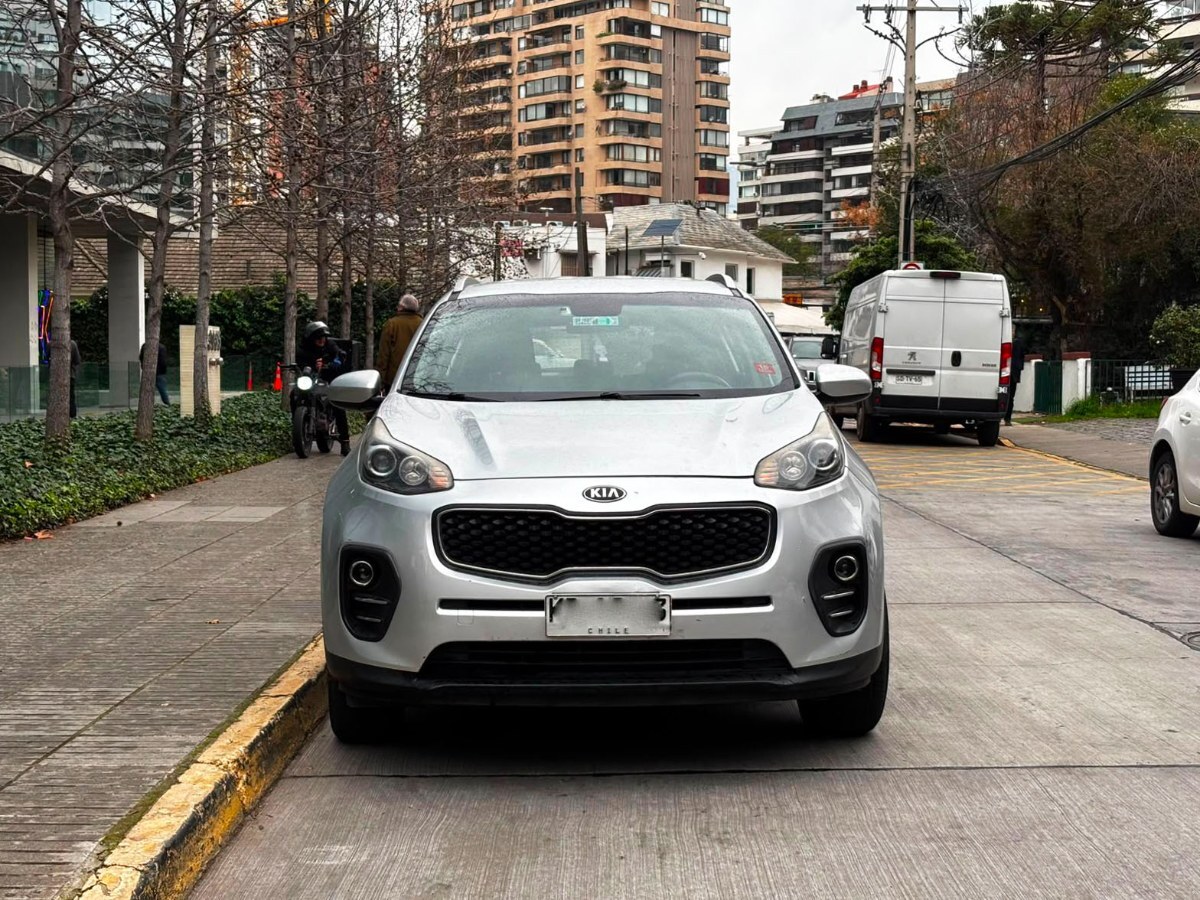 KIA SPORTAGE LX 2.0 MT 2018 ÚNICO DUEÑO - FULL MOTOR