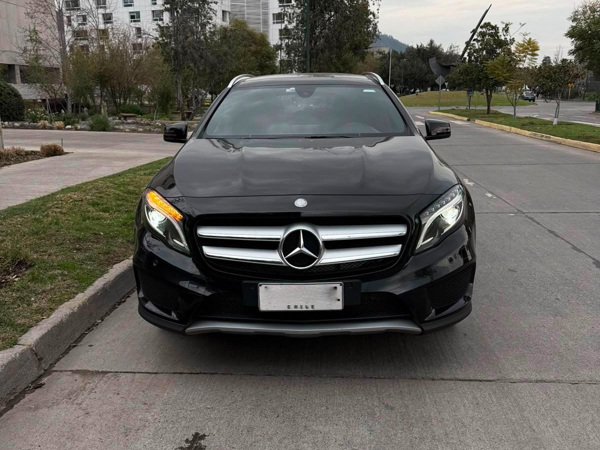 MERCEDES-BENZ GLA 250 4MATIC 2.0 2017 MANTENIMIENTO EN KAUFMANN - FULL MOTOR