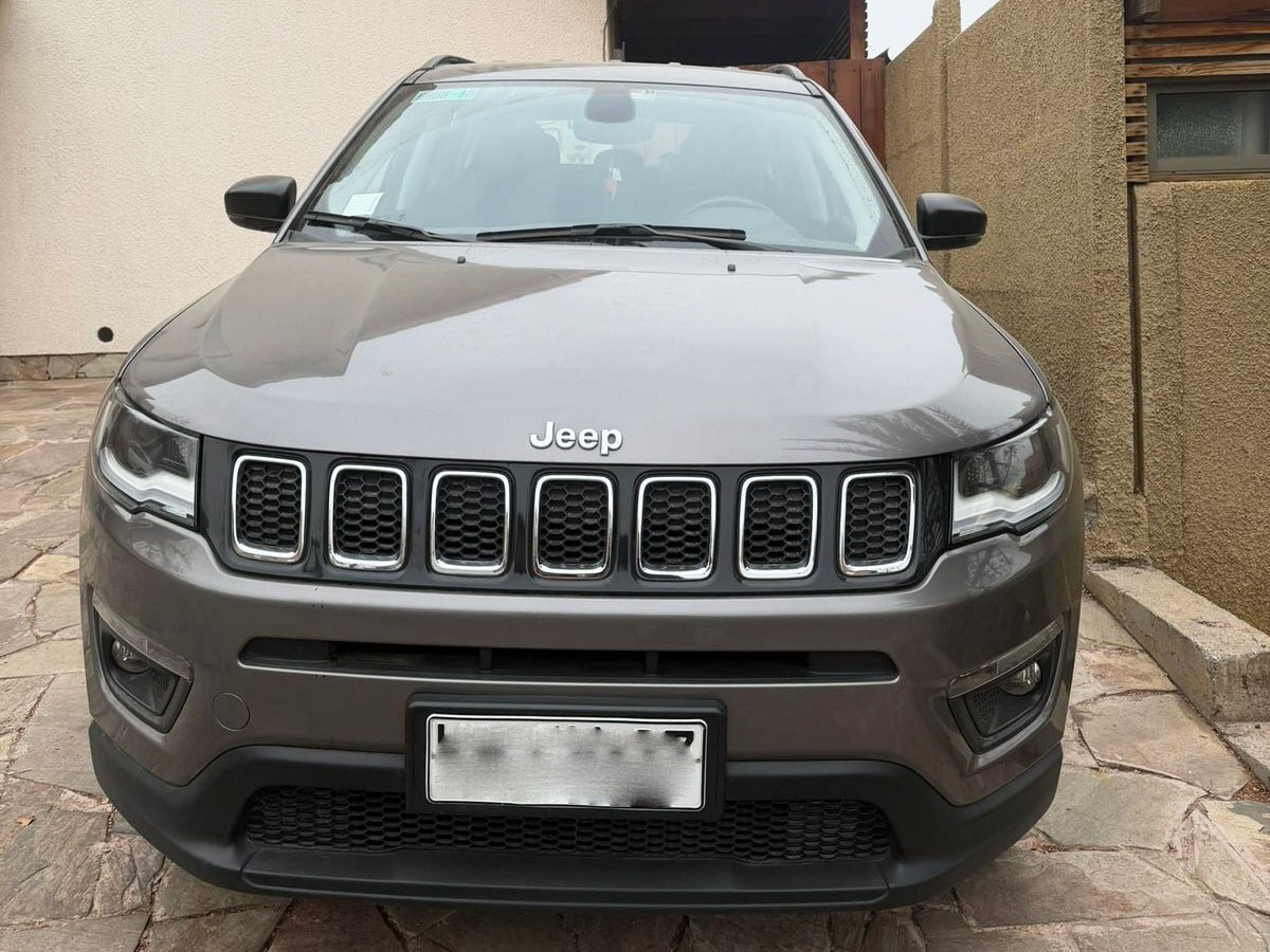 JEEP COMPASS SPORT 2.4 MT 2018 ÚNICO DUEÑO - FULL MOTOR