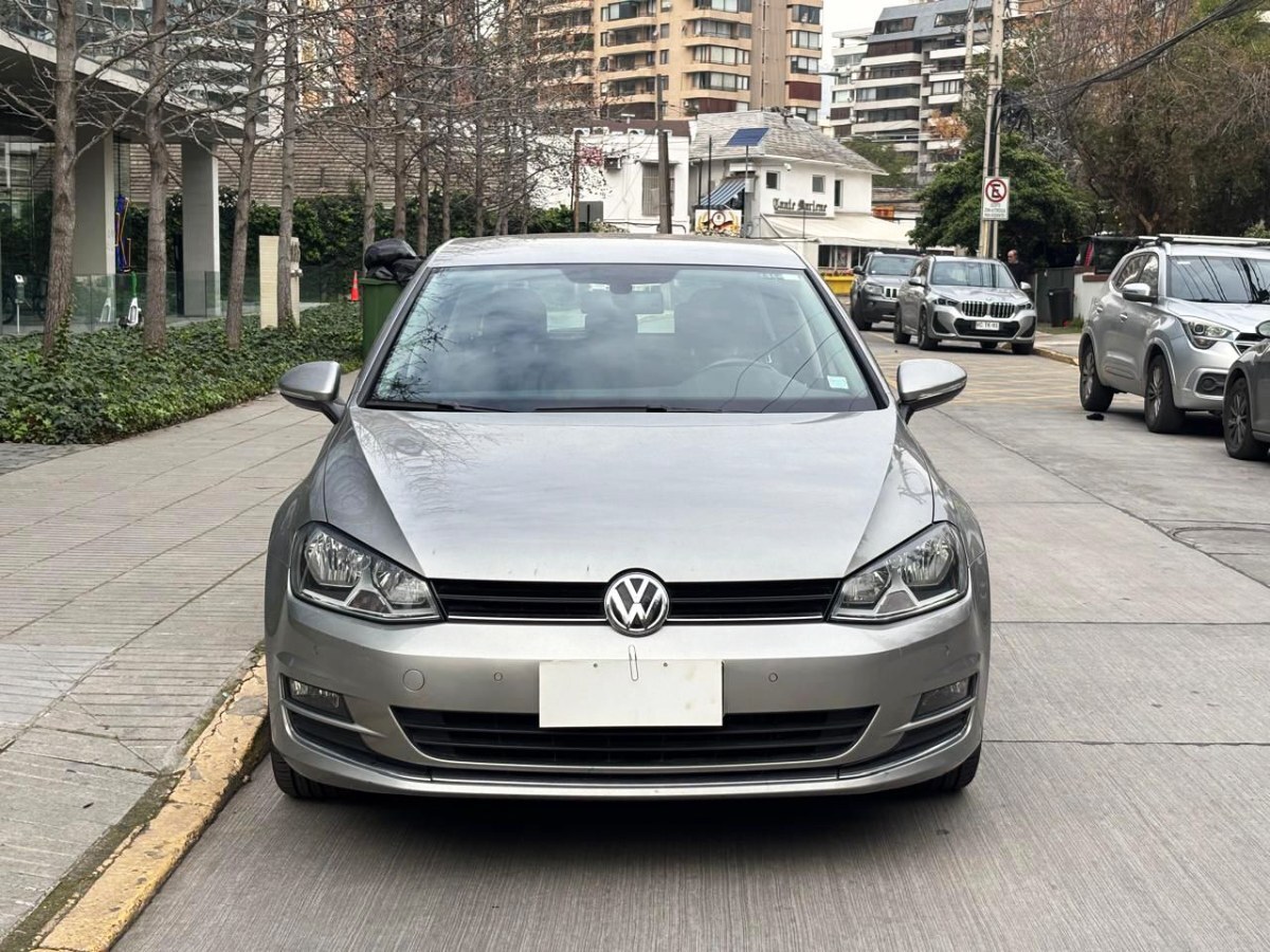 VOLKSWAGEN GOLF 1.4 DSG 2016 ÚNICO DUEÑO - FULL MOTOR