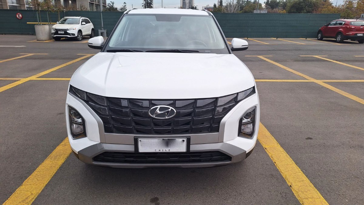 HYUNDAI CRETA PLUS 1.5 MT 2025 MANTENIMIENTO EN LA MARCA UN DUEÑO - FULL MOTOR