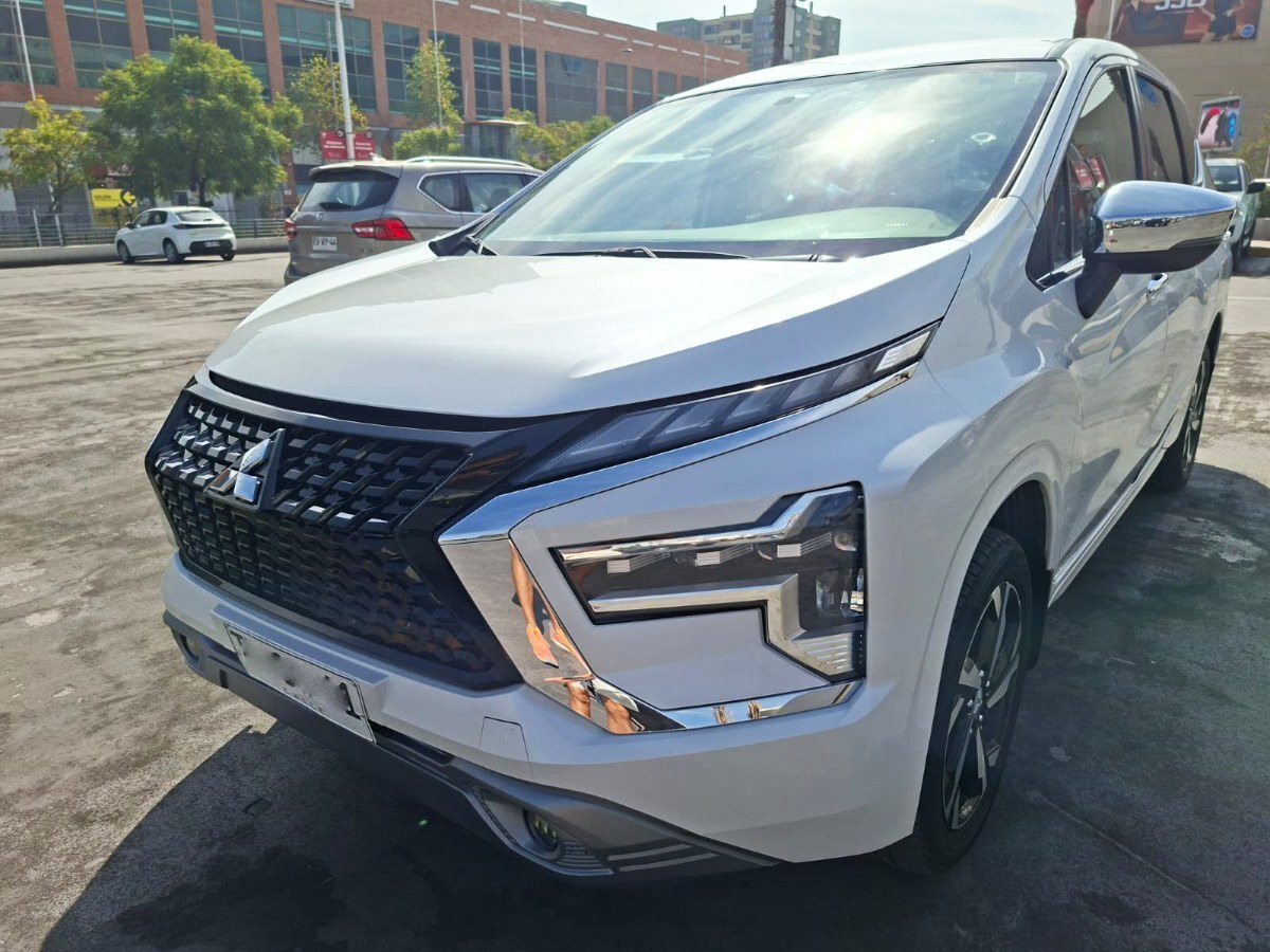 MITSUBISHI XPANDER GLX 1.5 AT 2024 MANTENIMIENTO EN LA MARCA - FULL MOTOR