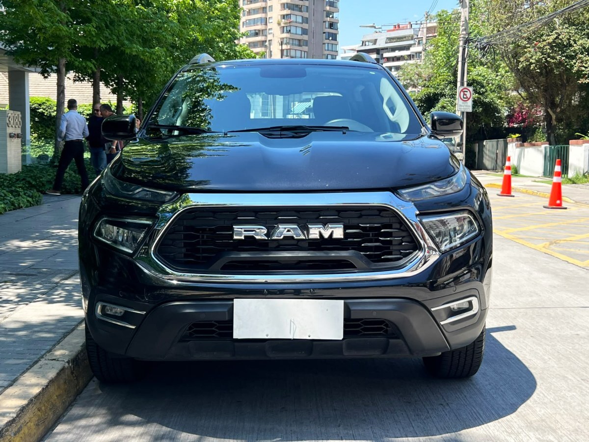 RAM 1000 BIG HORN 1.8 AT FWD 2024 MANTENIMIENTO EN LA MARCA UN DUEÑO - FULL MOTOR