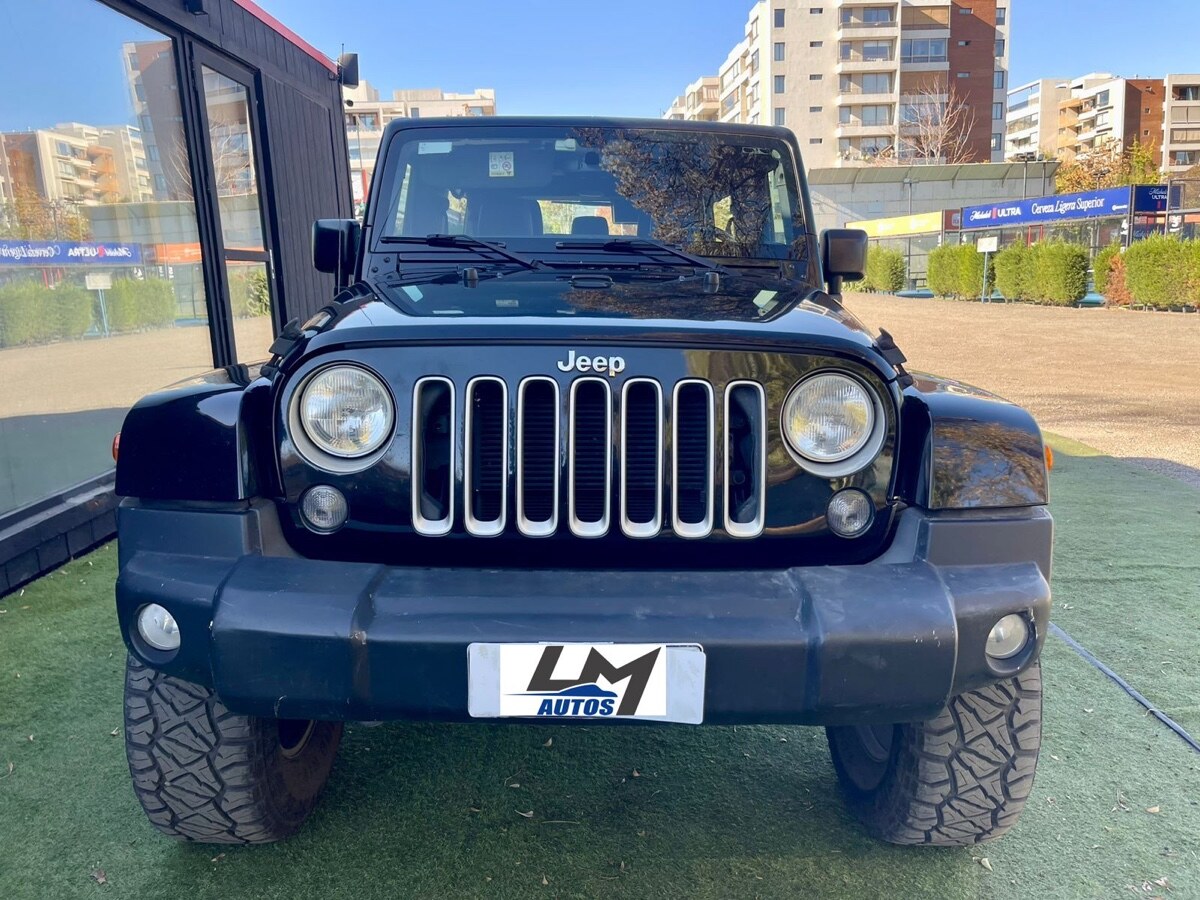 JEEP WRANGLER UNLIMITED SAHARA 2017 OPORTUNIDAD - FULL MOTOR