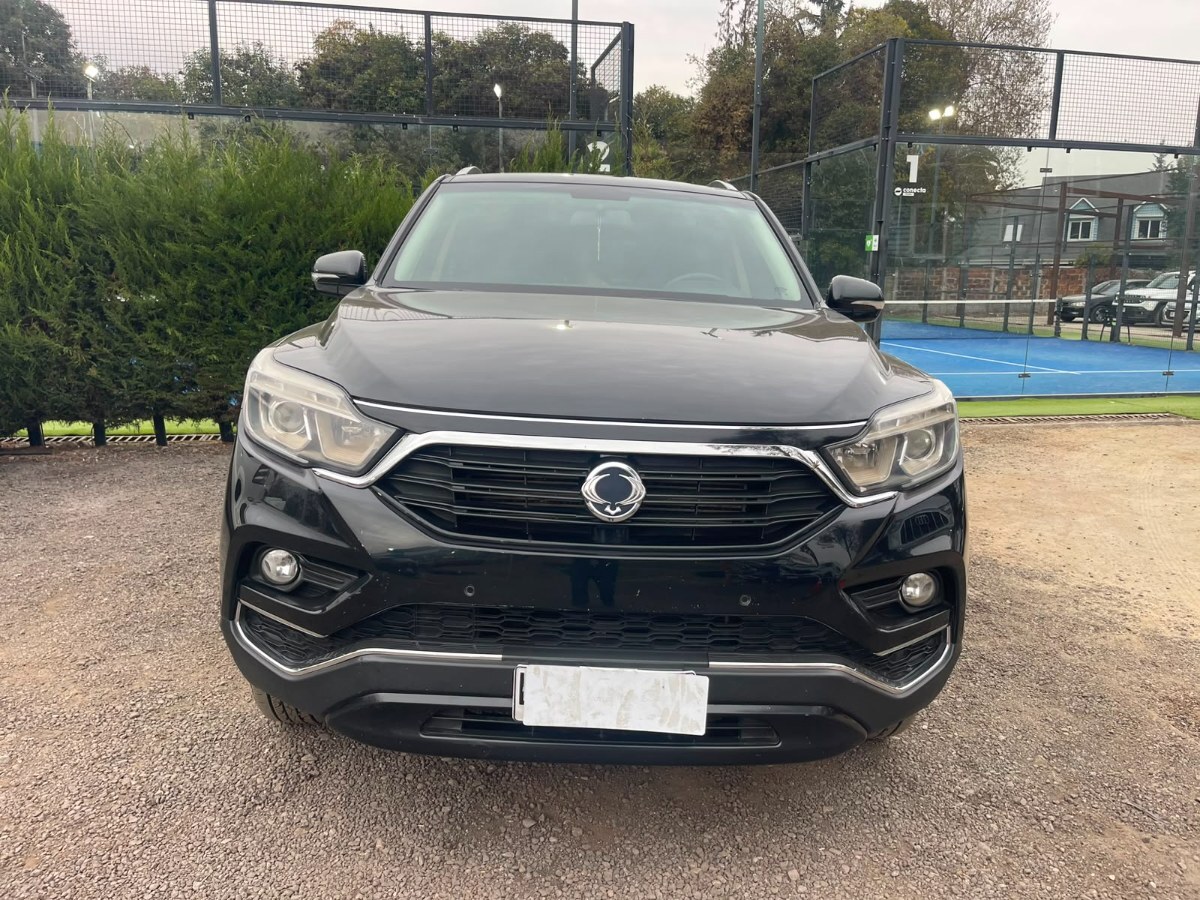 SSANGYONG REXTON diesel, 3 corridas de asiento 2020 diese!!! oportunidad - FULL MOTOR