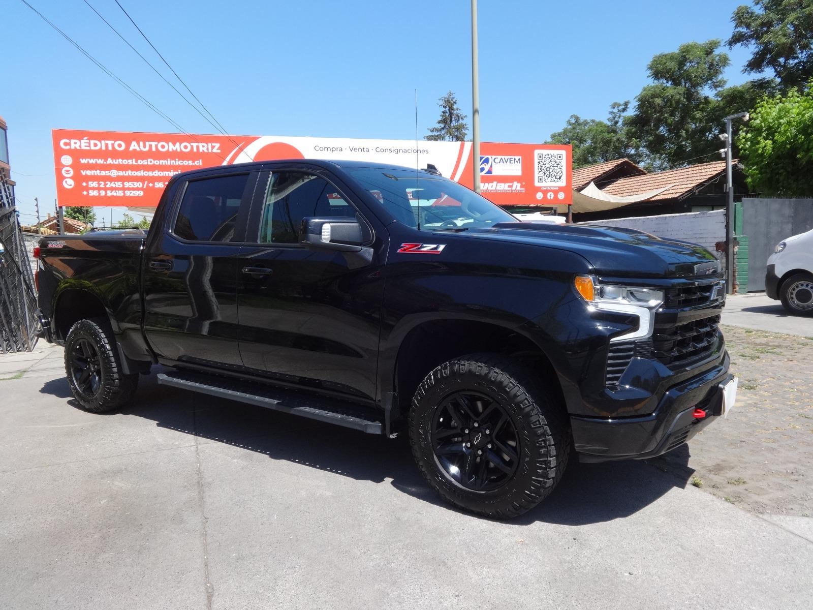 CHEVROLET SILVERADO LT TRAIL BOSS 5.3 AUT 4X4 LAS CONDES  2023 FULL CarPlay  AIRE AIRBAG ABS CAMARA LLANTAS LAS C - 