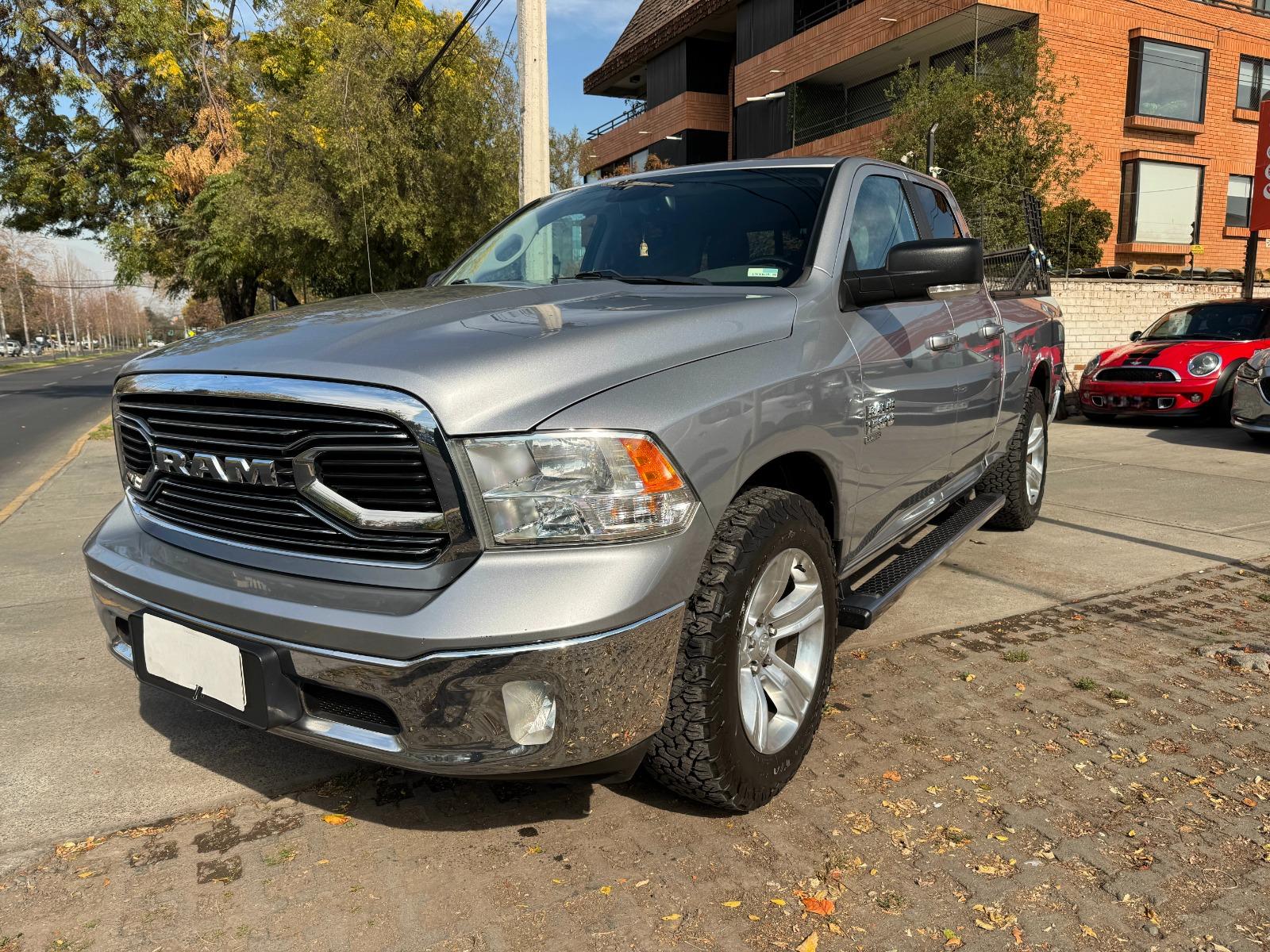 DODGE RAM 1500 SLT 3.6 AUT 4X4 83.000 KM FULL CARPLAY CAMARA 2020 NEUMATICOS NUEVOS VER EN LAS CONDES - 