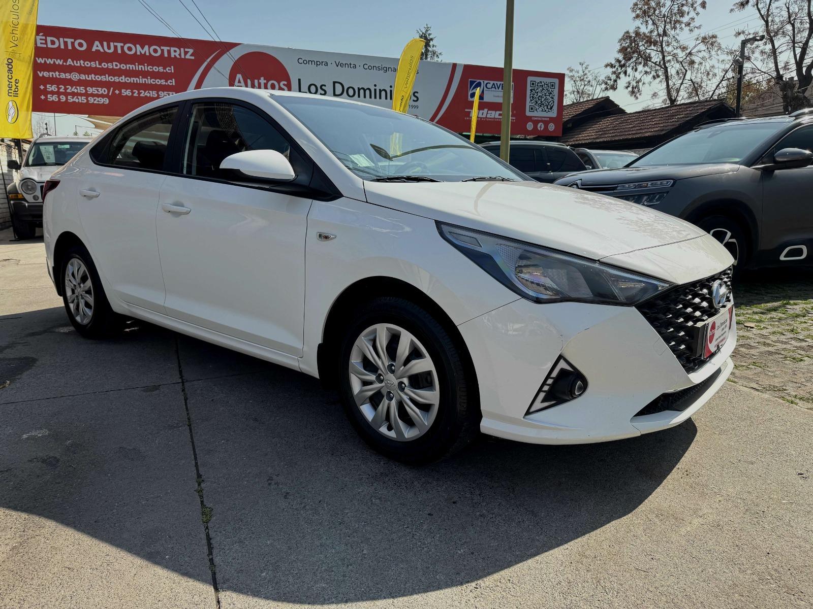 HYUNDAI ACCENT HCI 1.4 MEC 6 VEL SOLO 36.000 KM  2022 UNICO DUEÑO VER EN LAS CONDES - 
