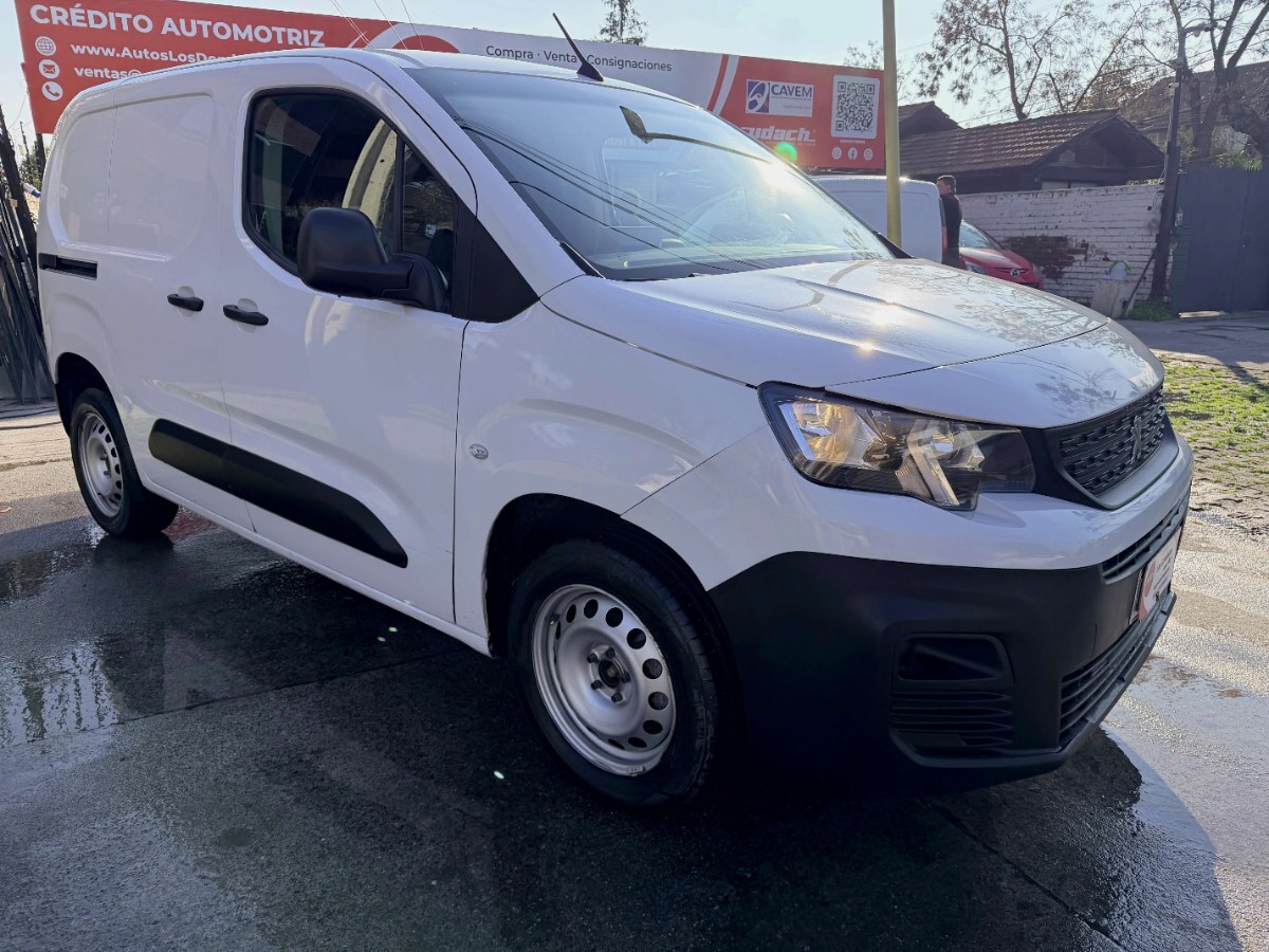 PEUGEOT PARTNER 1.5 DIESEL 2024 FULL AIRE MECANICA - FULL MOTOR