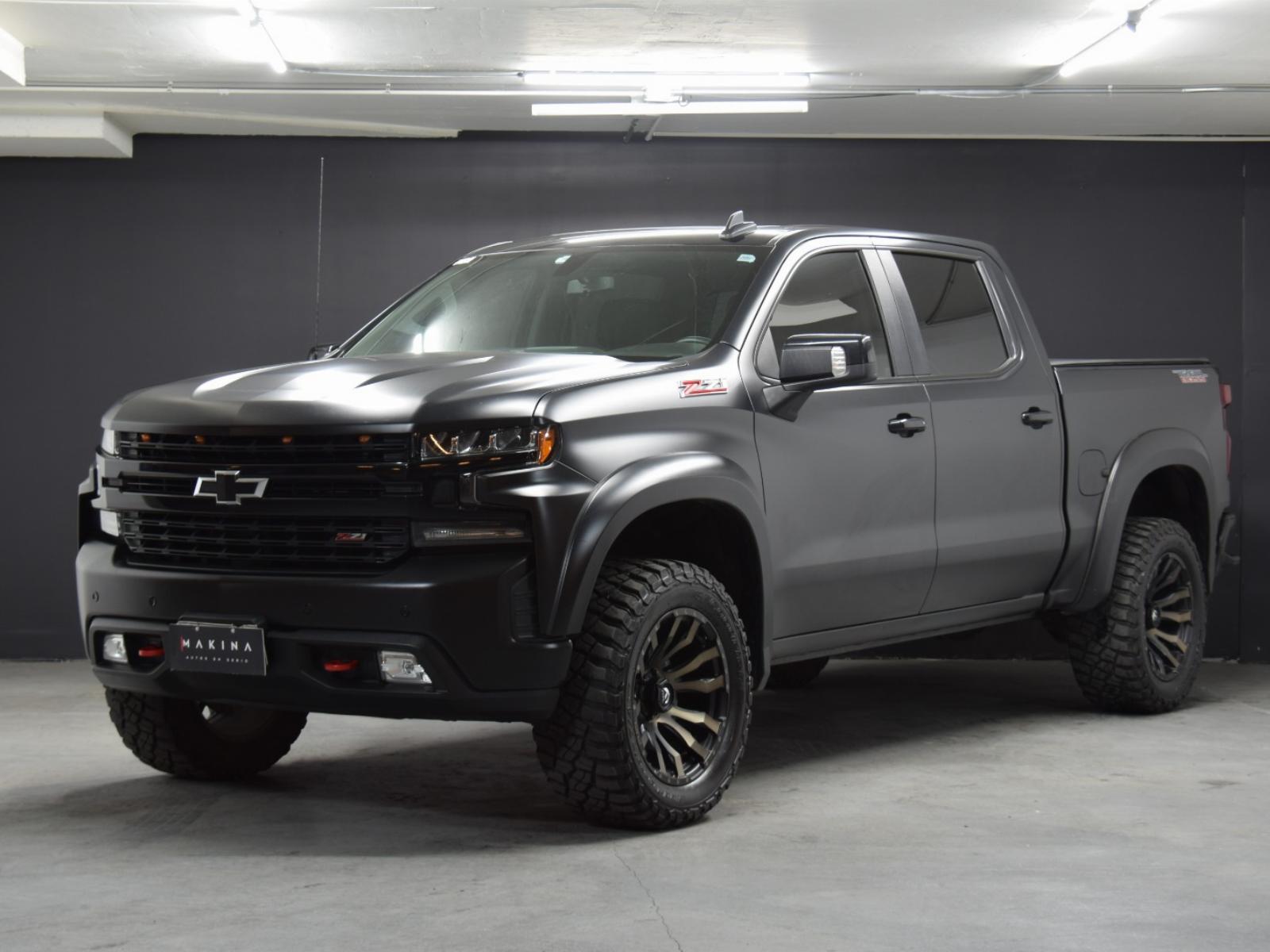 CHEVROLET SILVERADO TRAILBOSS 2022 EQUIPADA - MAKINA AUTOS
