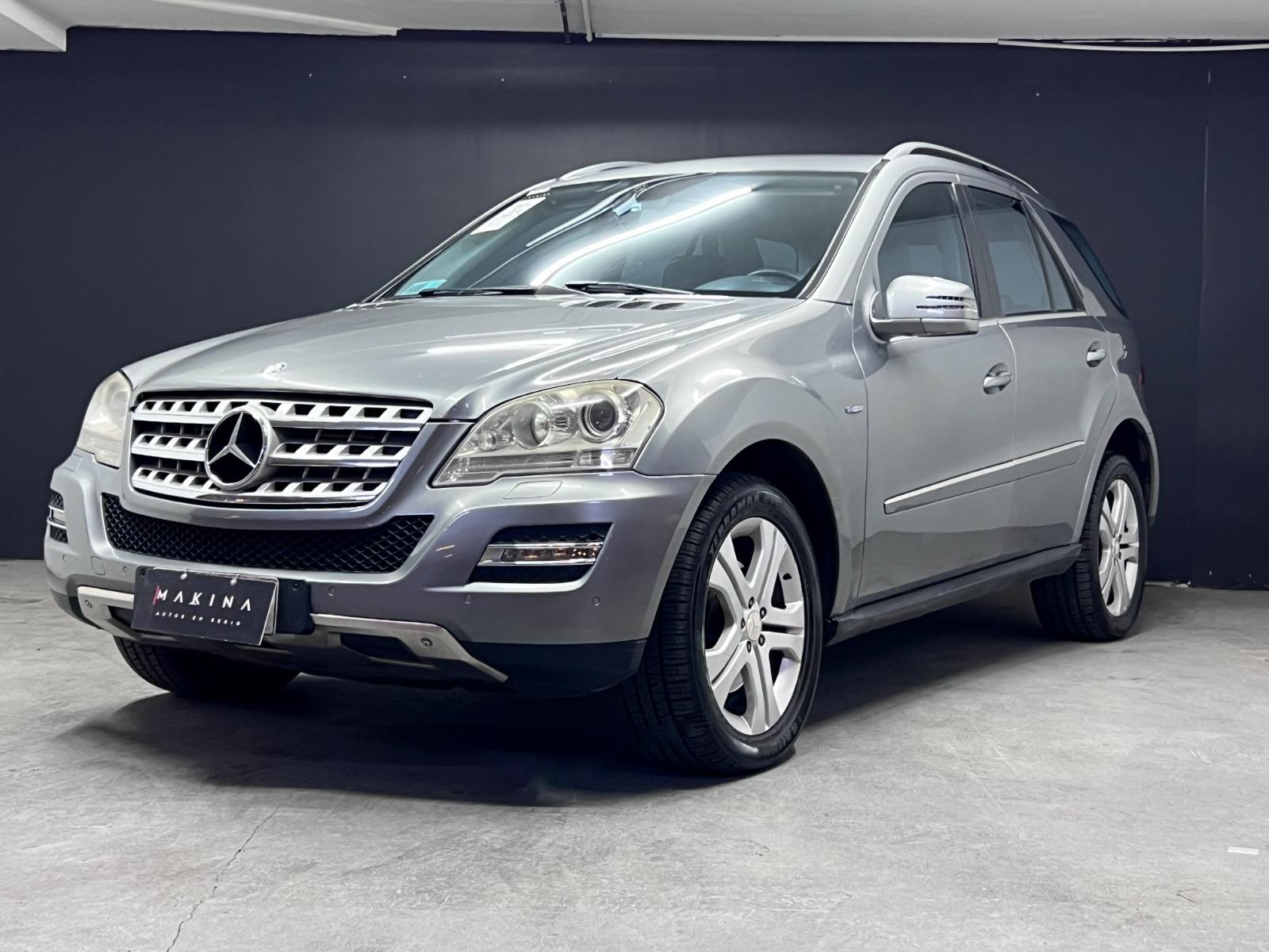 MERCEDES-BENZ ML 300 DIESEL  2012 MANTENCIONES COMPLETAS DOS DUEÑOS - MAKINA AUTOS