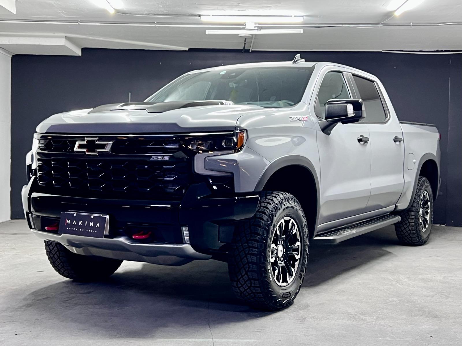 CHEVROLET SILVERADO ZR2 SOLO 12.000 KILOMETROS 2024 REAL OPORTUNIDAD  - MAKINA AUTOS