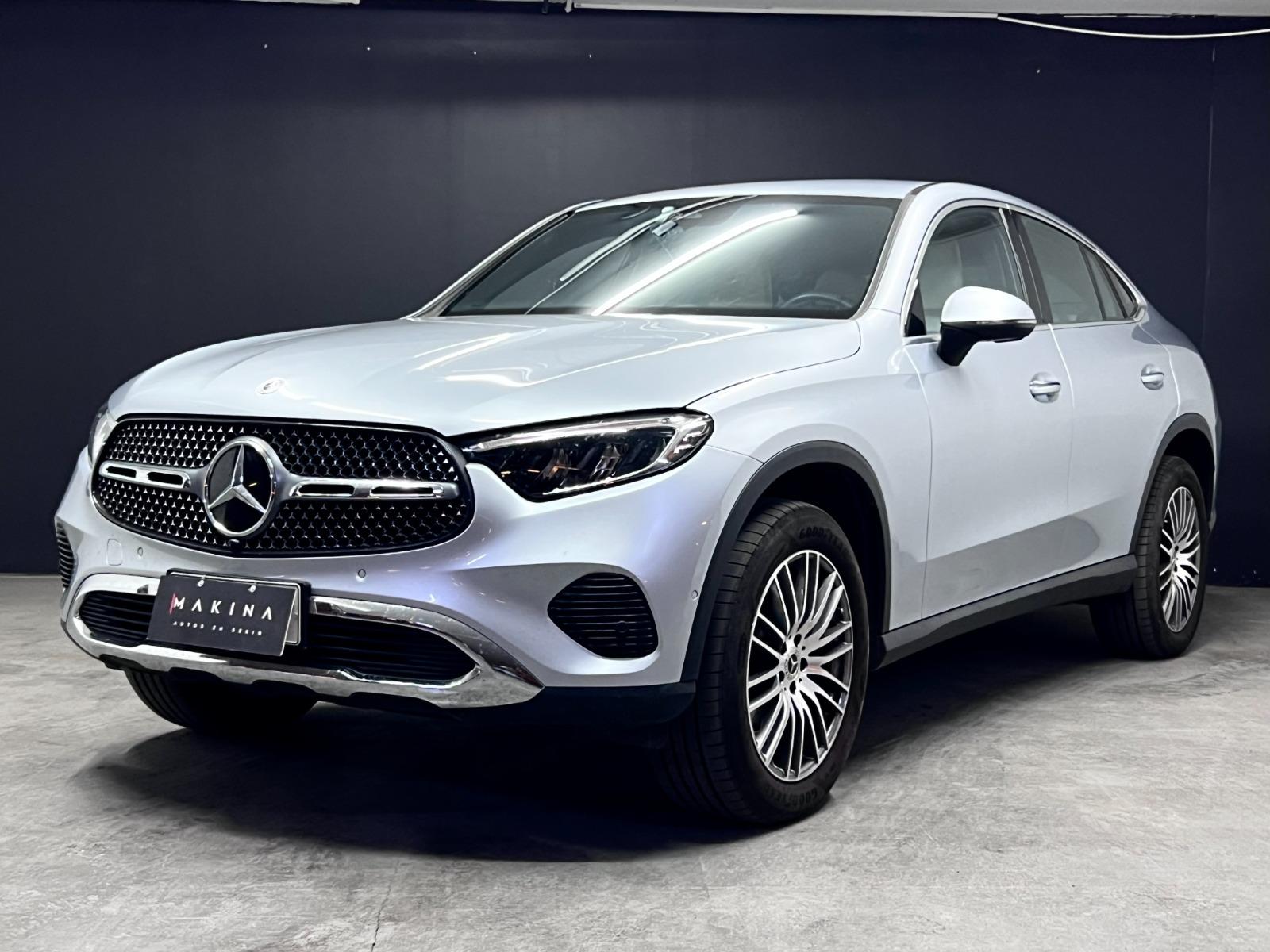 MERCEDES-BENZ GLC 220D REALMENTE NUEVO  2024 POCOS KILOMETROS - MAKINA AUTOS