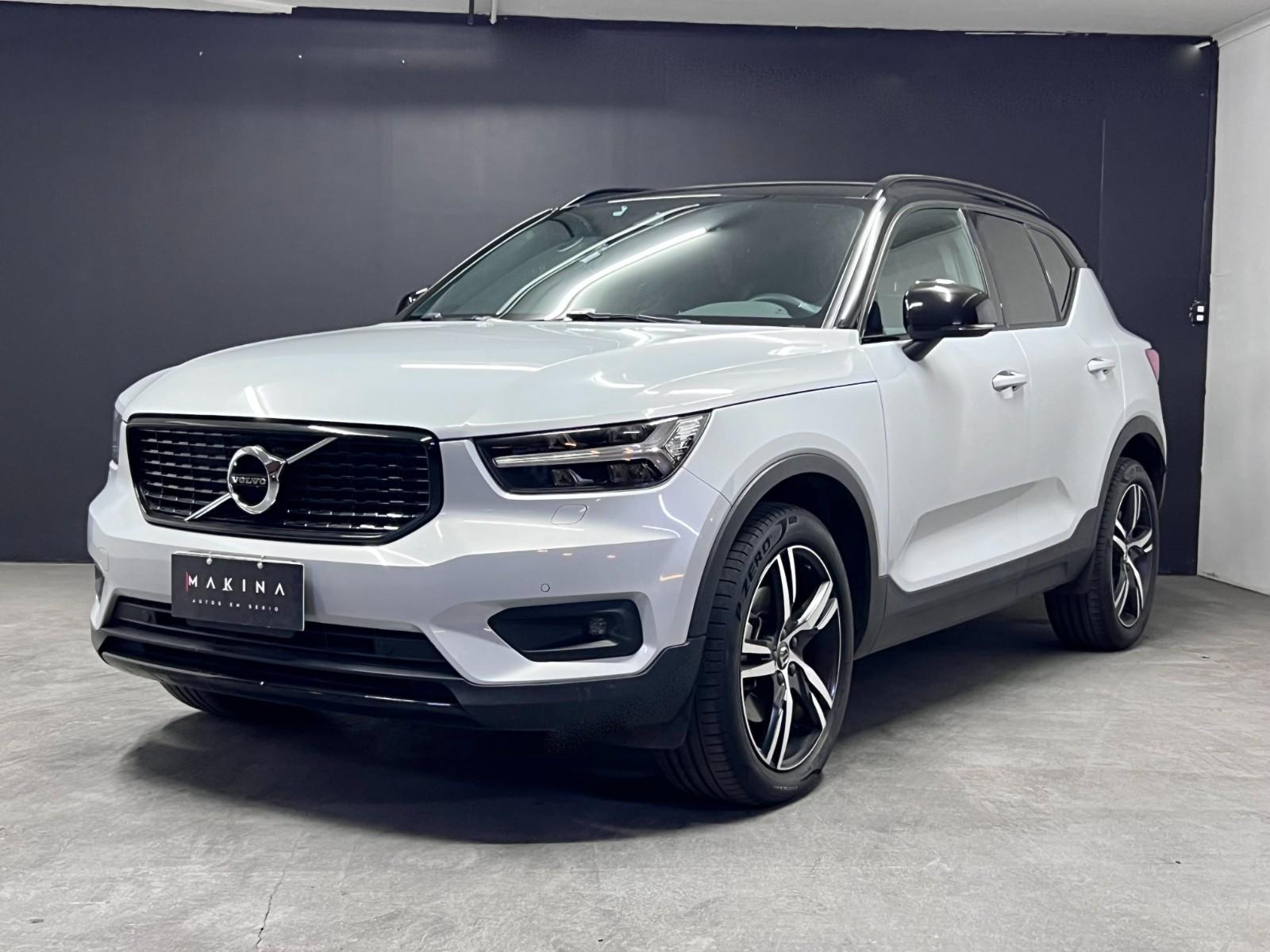 VOLVO XC40 T5 R DESIGN 2020 SOLO 48.000 KILOMETROS - MAKINA AUTOS