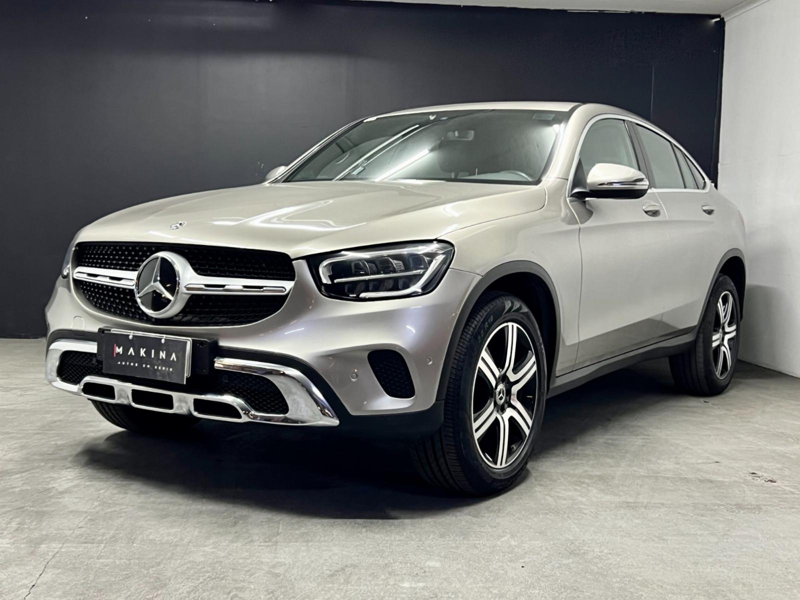 MERCEDES-BENZ GLC 220D COUPE  2020 UNICA DUEÑA MANTENCIONES - MAKINA AUTOS